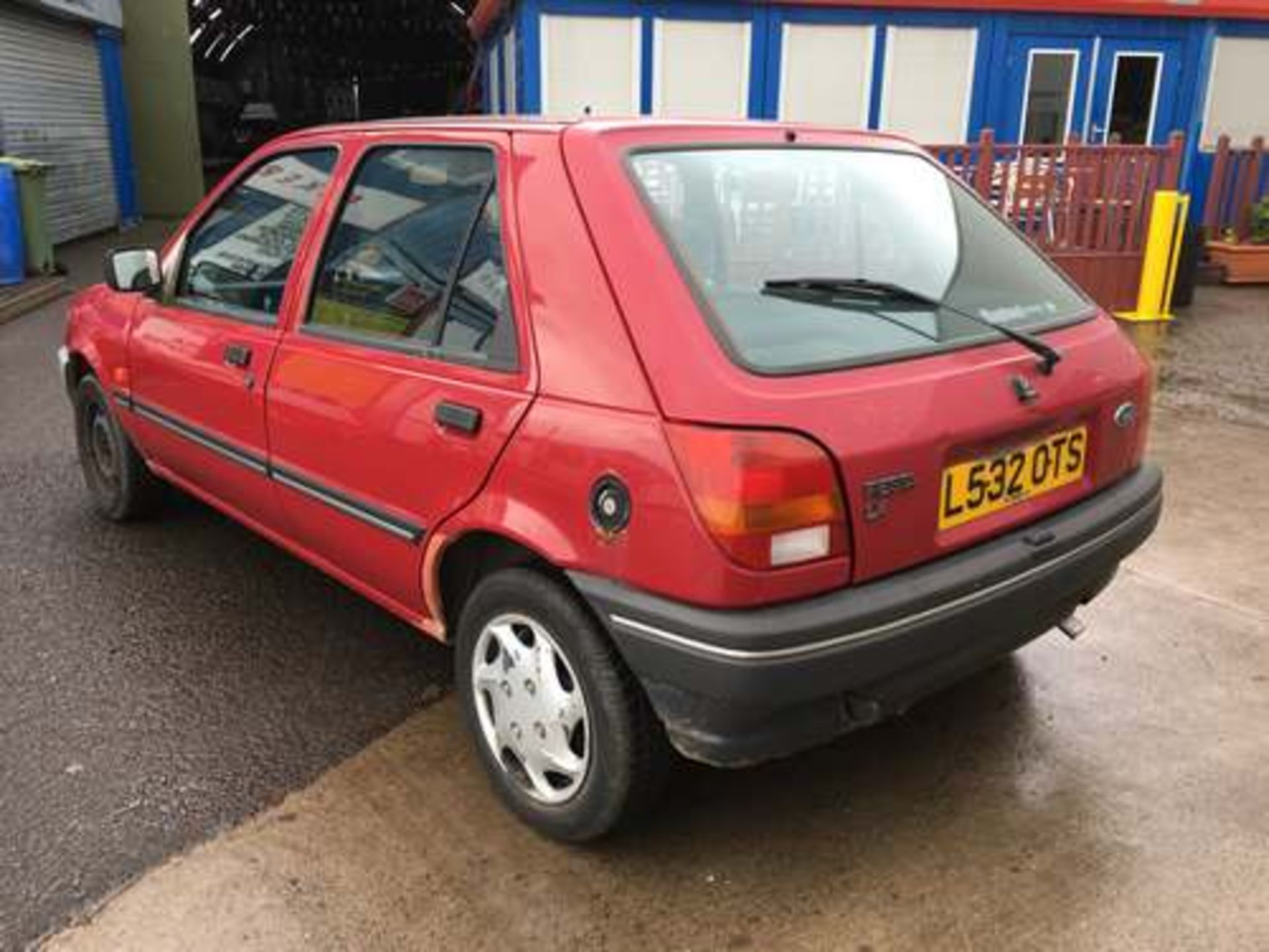 FORD FIESTA LX - 1119cc - Bild 2 aus 8