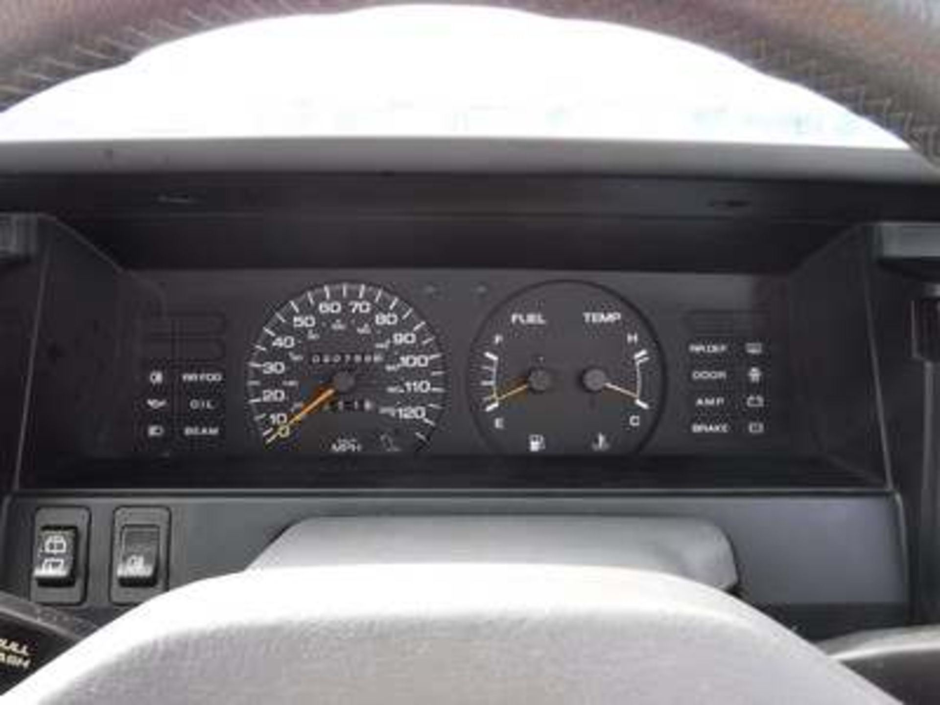 NISSAN SUNNY GS - 1270cc - Image 7 of 10