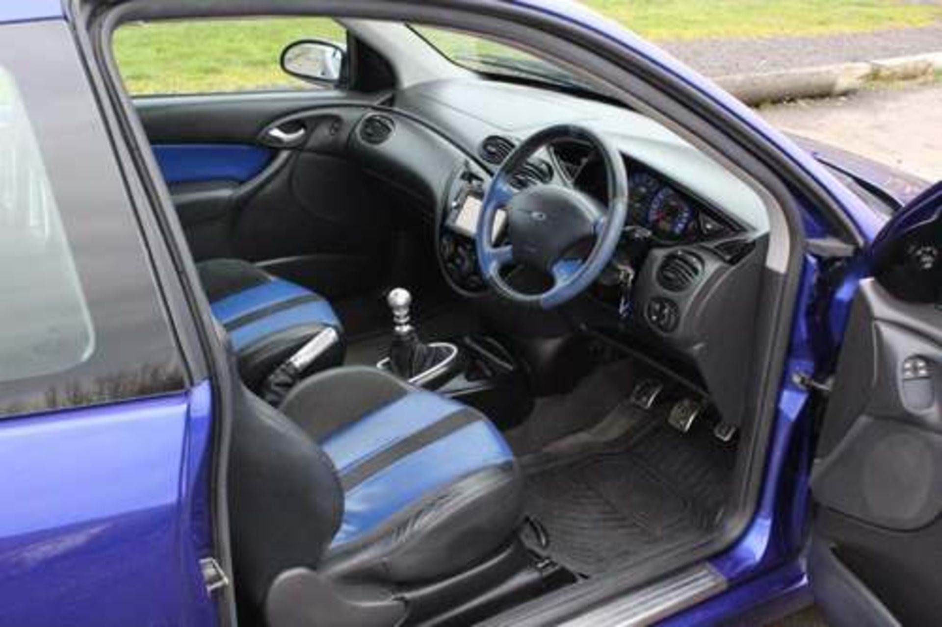 FORD FOCUS RS - 1988cc - Image 8 of 12