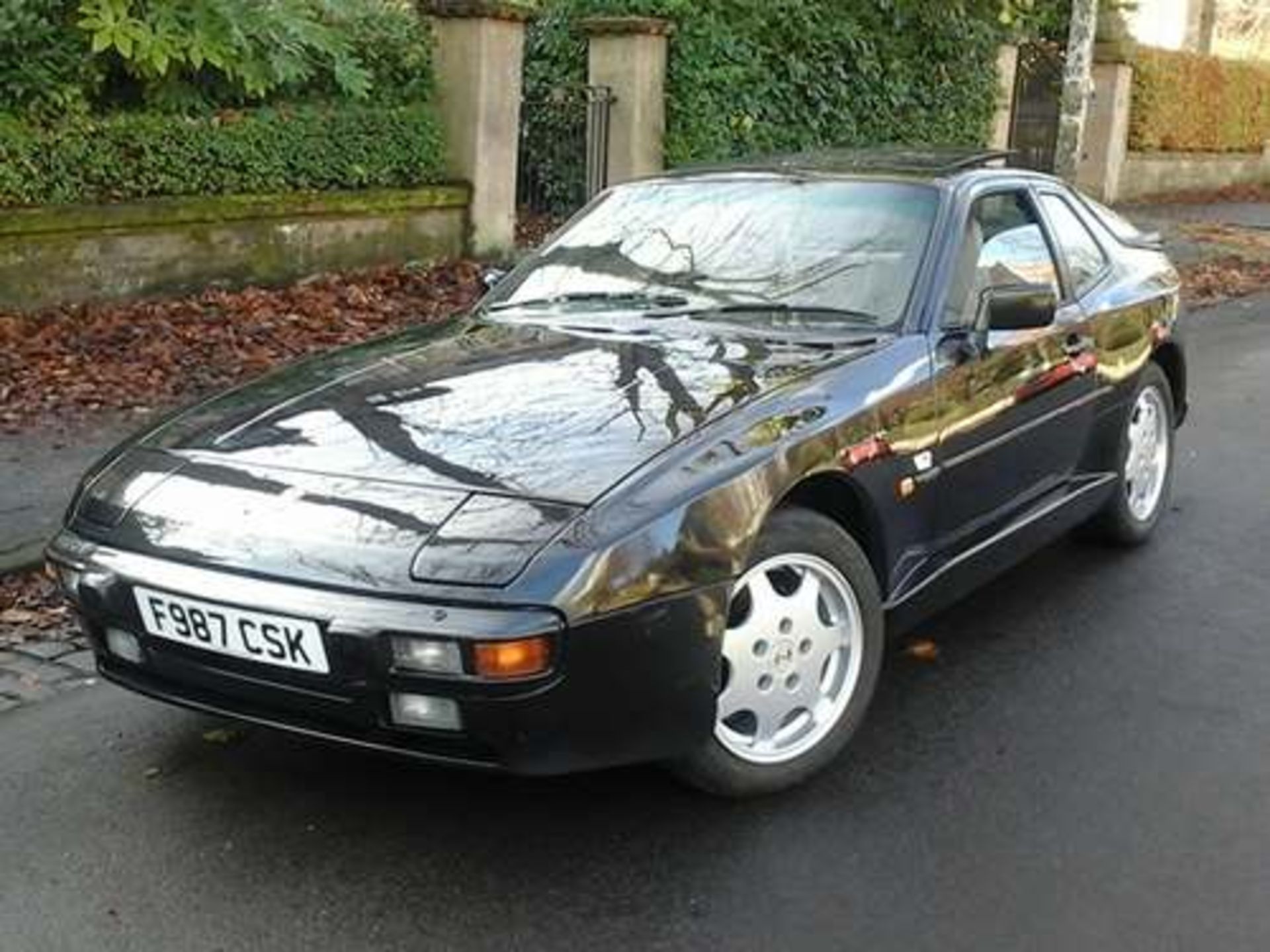 PORSCHE 944 S - 2479cc