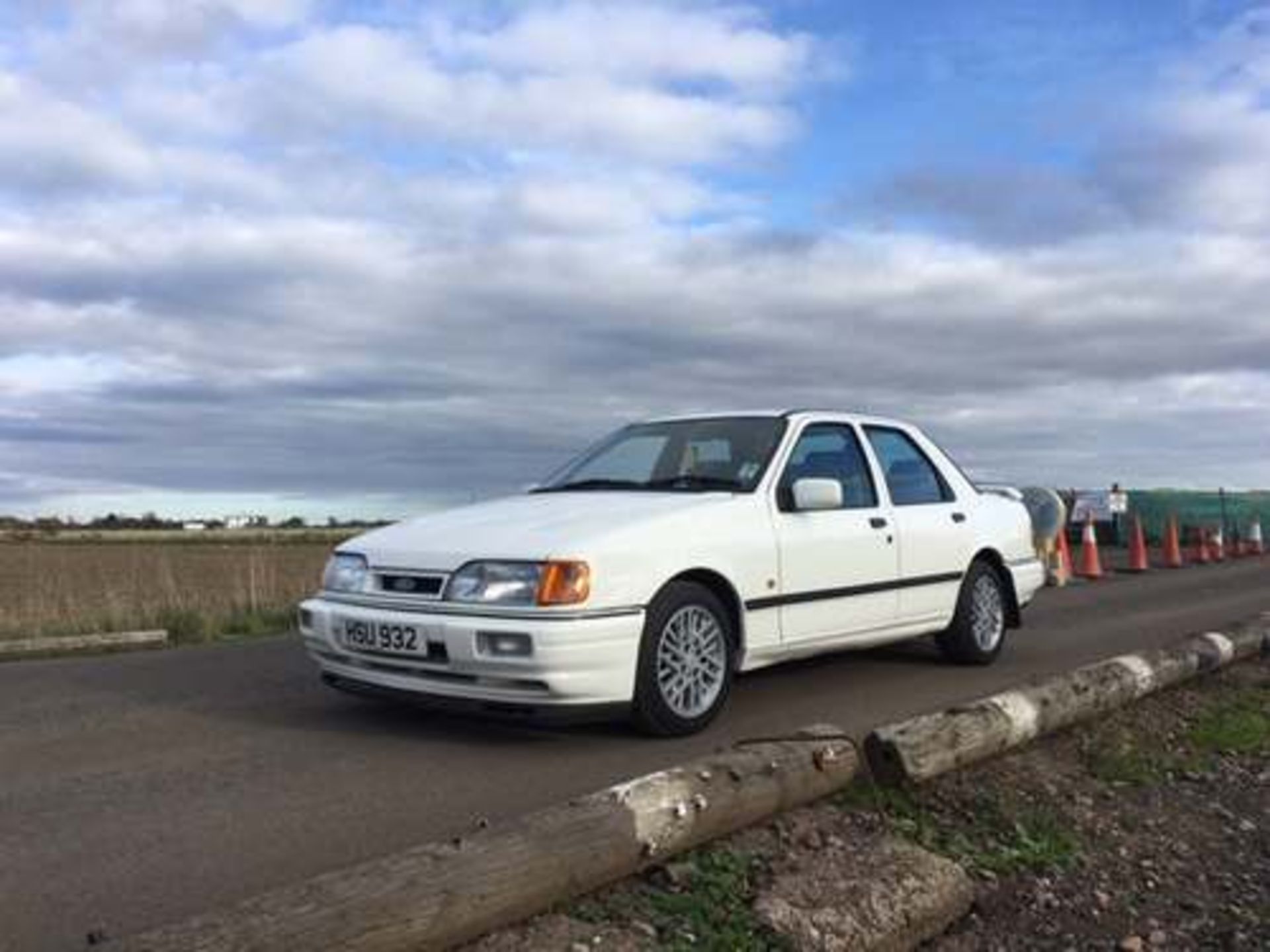 FORD SIERRA RS COSWORTH - 1993cc - Image 2 of 14