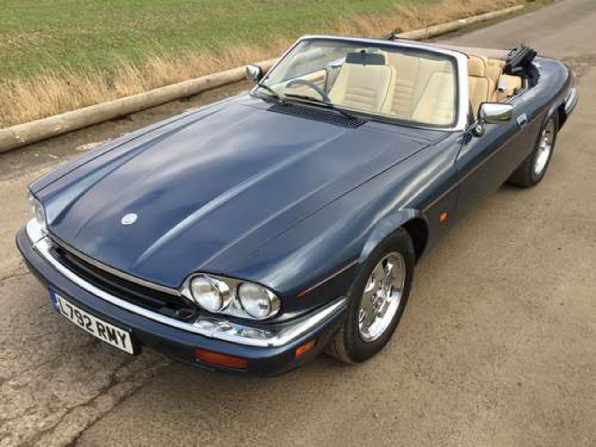 JAGUAR XJ-S CONVERTIBLE AUTO - 3980cc