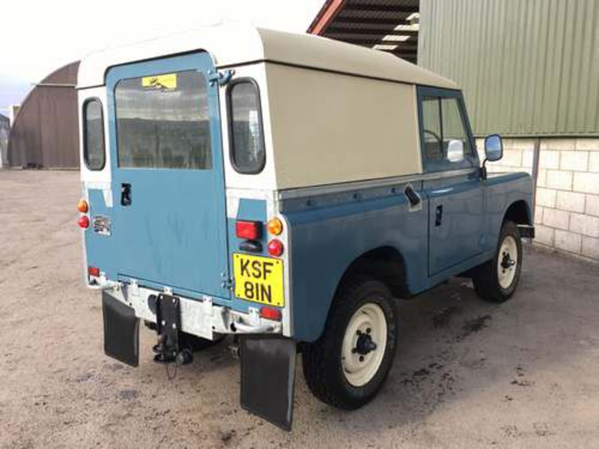 LAND ROVER 88" - 4 CYL - 2286cc - Image 4 of 15