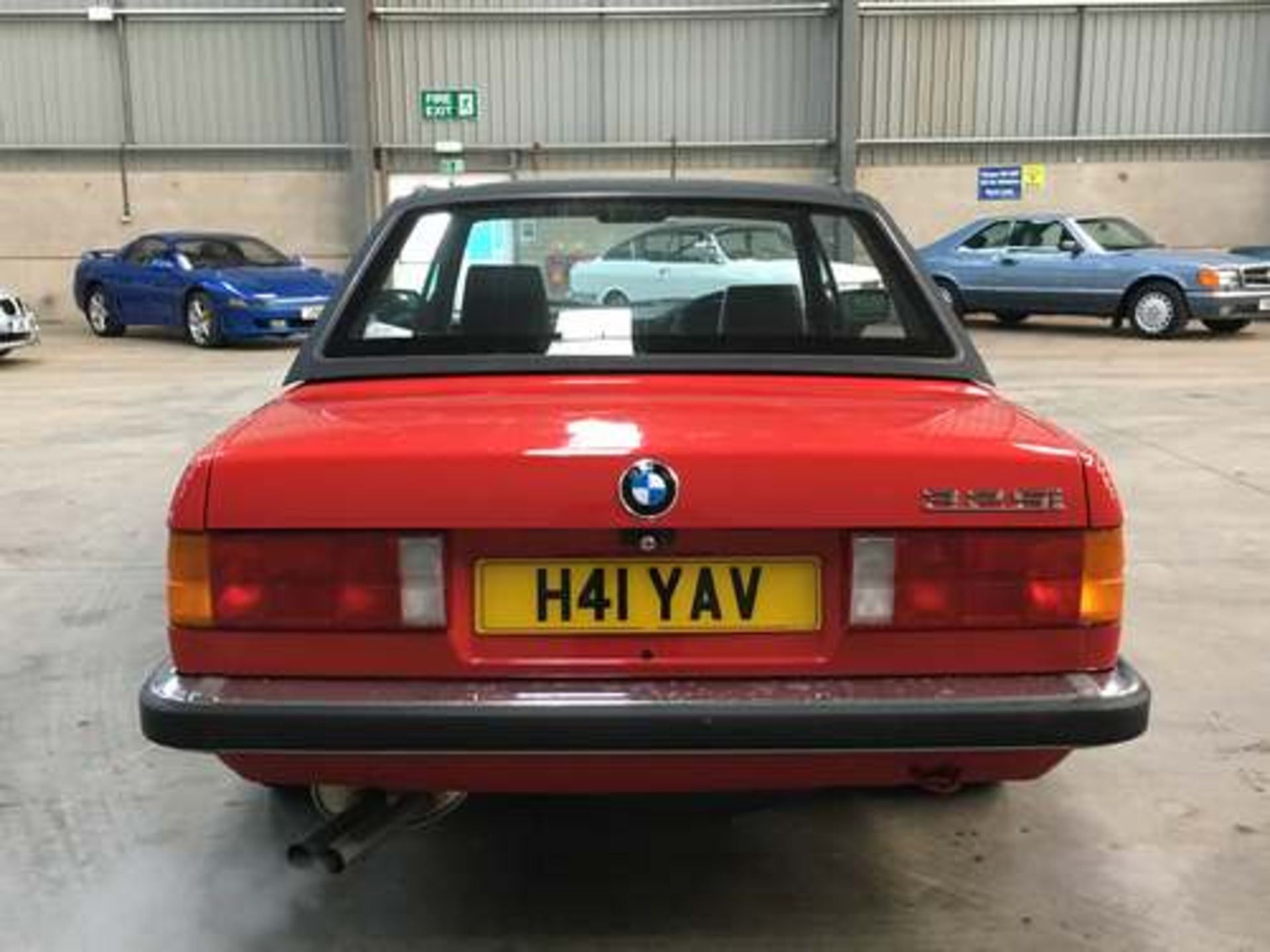 BMW 325I CABRIOLET - 2494cc - Image 8 of 21