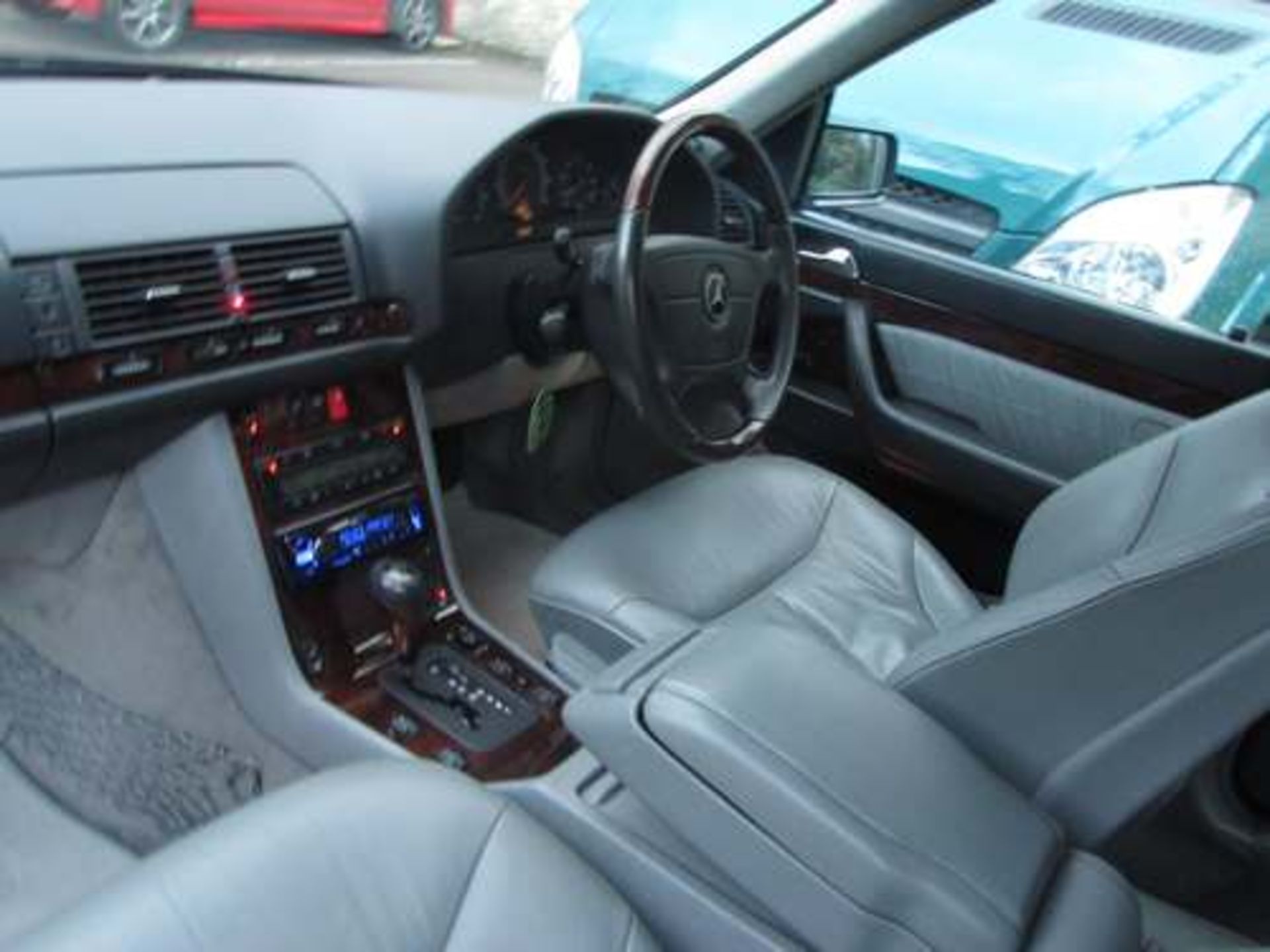 MERCEDES S320 AUTO - 3199cc - Image 3 of 3