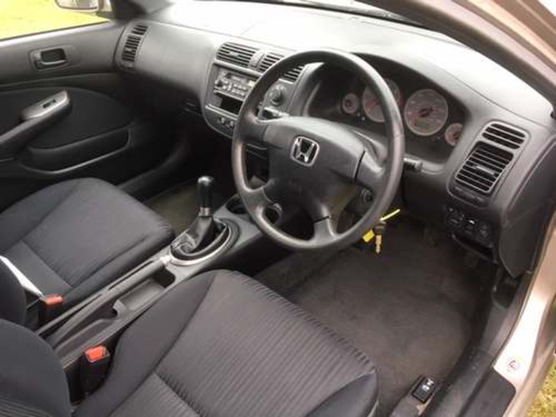 HONDA CIVIC COUPE - 1668cc - Image 2 of 11