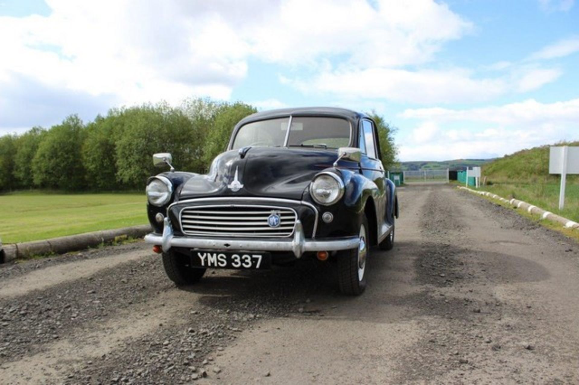 MORRIS MINOR - Image 17 of 21