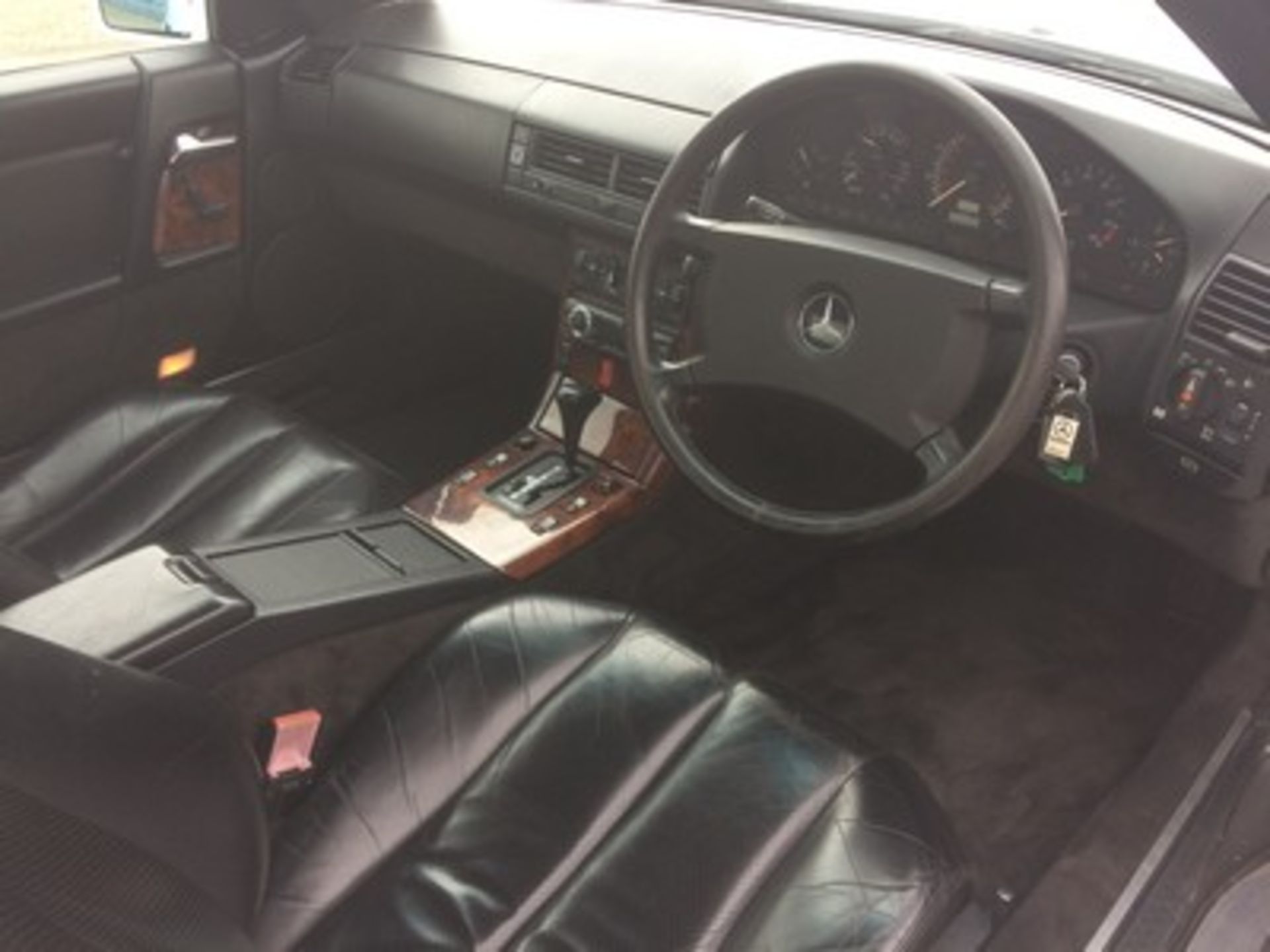 MERCEDES 300SL-24 AUTO - 2960cc - Image 3 of 4