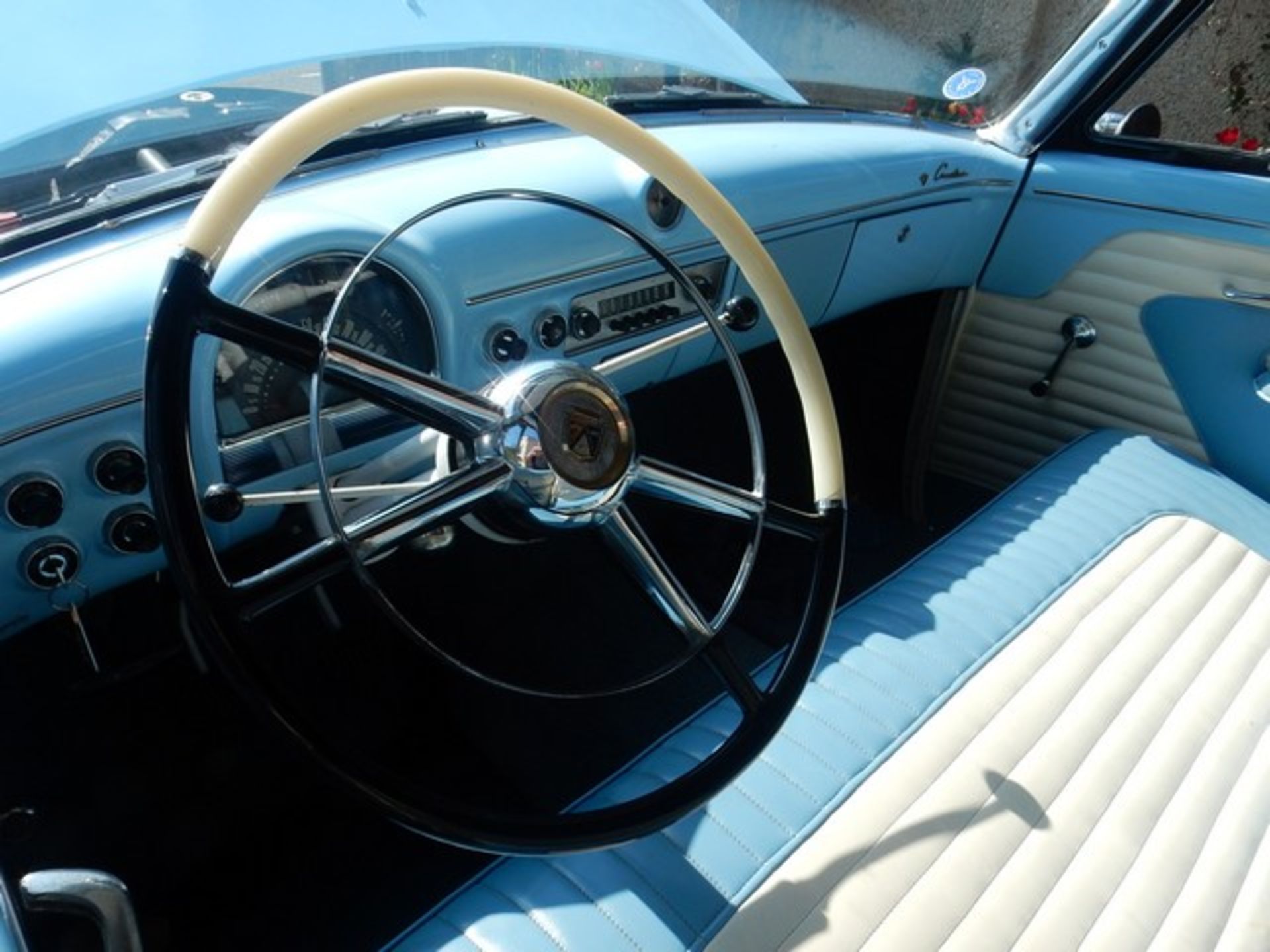 FORD CRESTLINE SUNLINER - 3916cc - Image 11 of 33