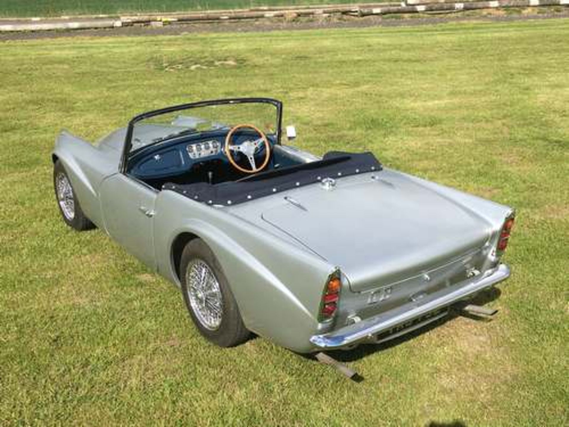 DAIMLER SP250 - 2548cc - Image 4 of 21