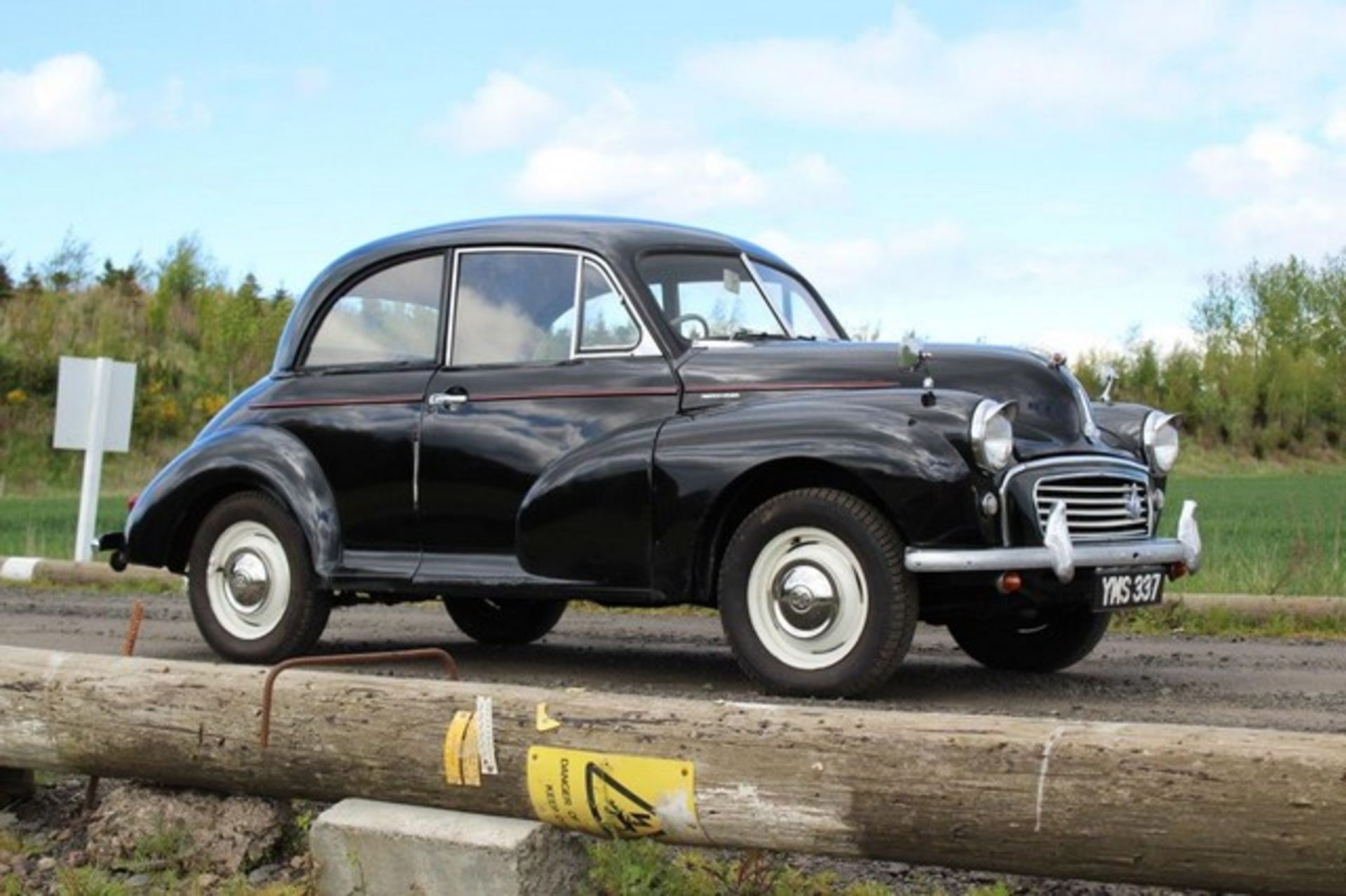 MORRIS MINOR - Image 11 of 21