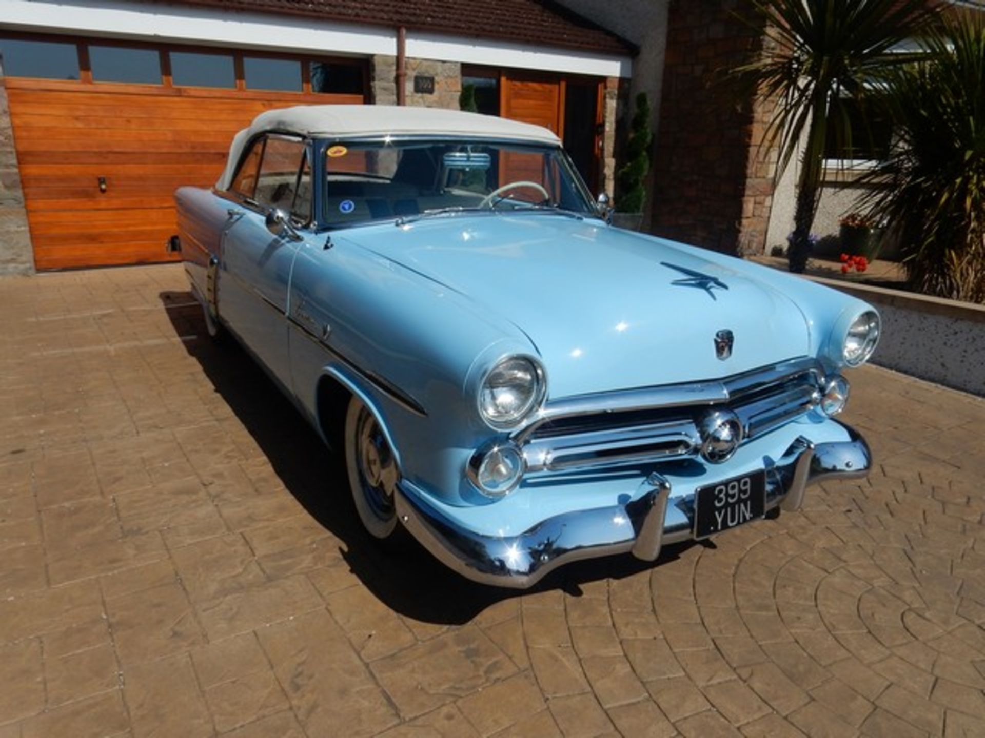 FORD CRESTLINE SUNLINER - 3916cc - Image 4 of 33