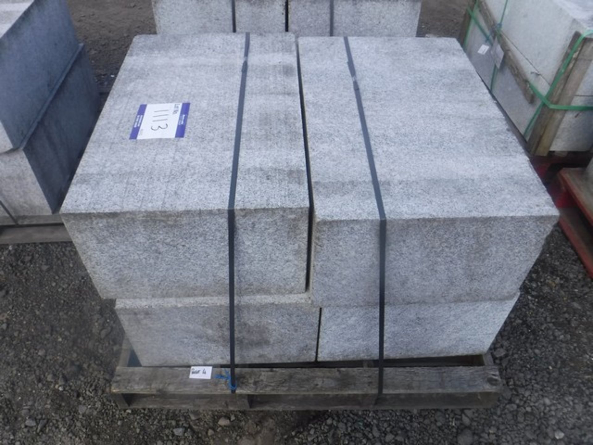 GRANITE BLOCK PILLAR SECTIONS 3X - 800X 500X 300MM 1X- 700X 500X 300MM 4 PER PALLET