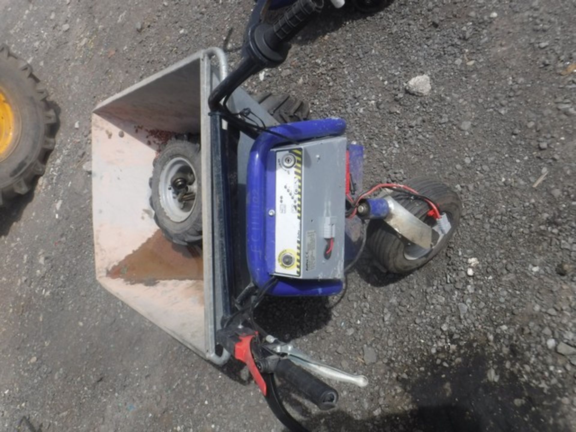 ZALLYS ELECTRIC BARROW - MODEL D1600W 80A **SPARES OR REPAIR** SN - 11319 - Image 3 of 4