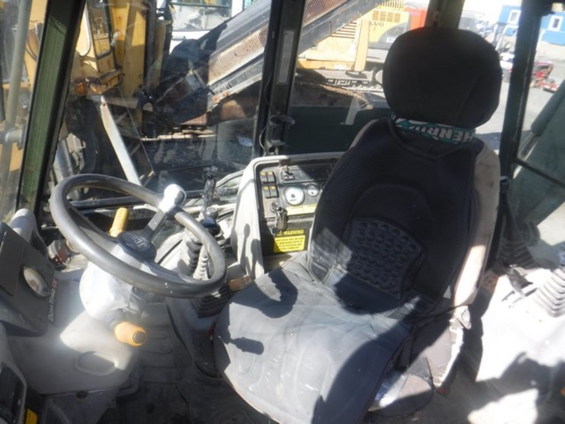 JCB 4C EXCAVATOR 2003, BACKHOE IN FIXED POSITION, HOURS UNKNOWN SN - 0927610 - Image 7 of 7