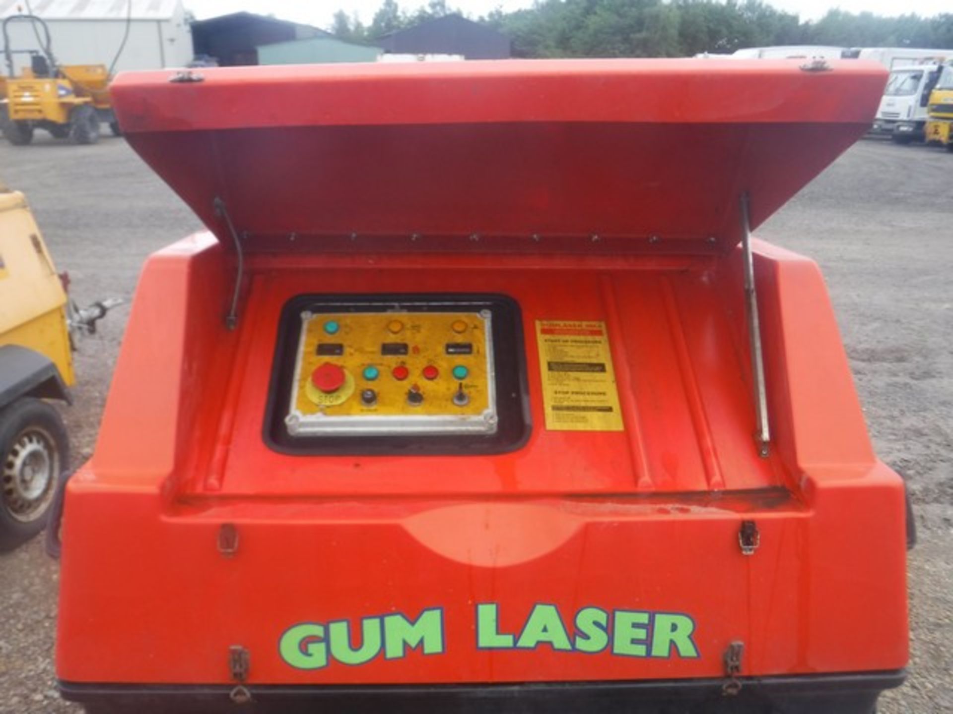 GUM REMOVAL LASER MACHINE MK4, 228 ENGINE, 129 BUGNER ID - XL9H1510E10315058 - Image 3 of 7