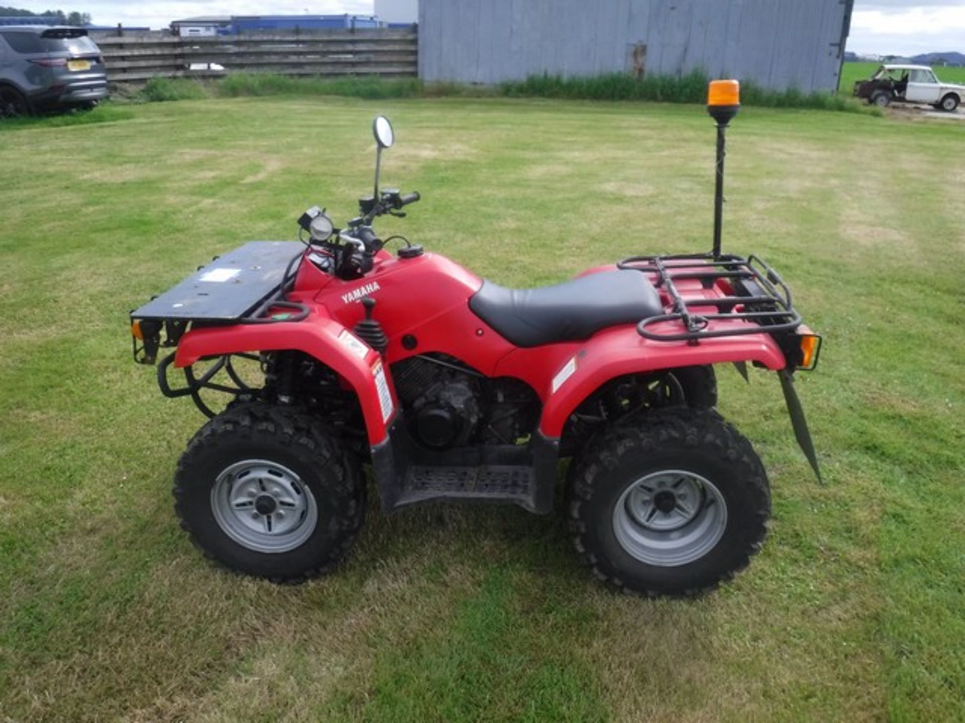YAMAHA GRIZZLY 2WD QUAD 2008, 12283 KM AND 626 HRS (NOT VERIFIED) - Image 3 of 7