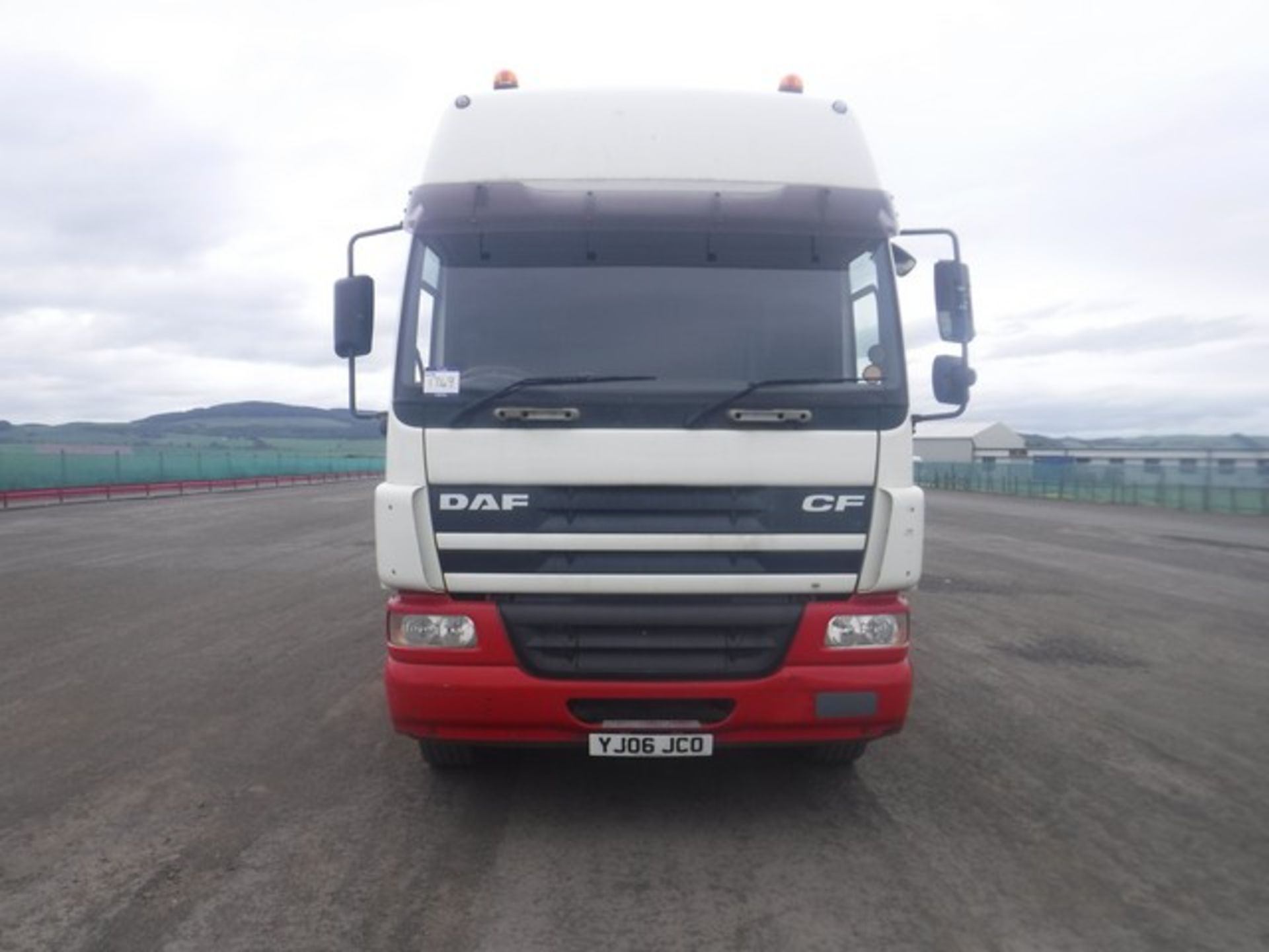 DAF TRUCKS FA CF65.250 - 5880cc - Image 2 of 12