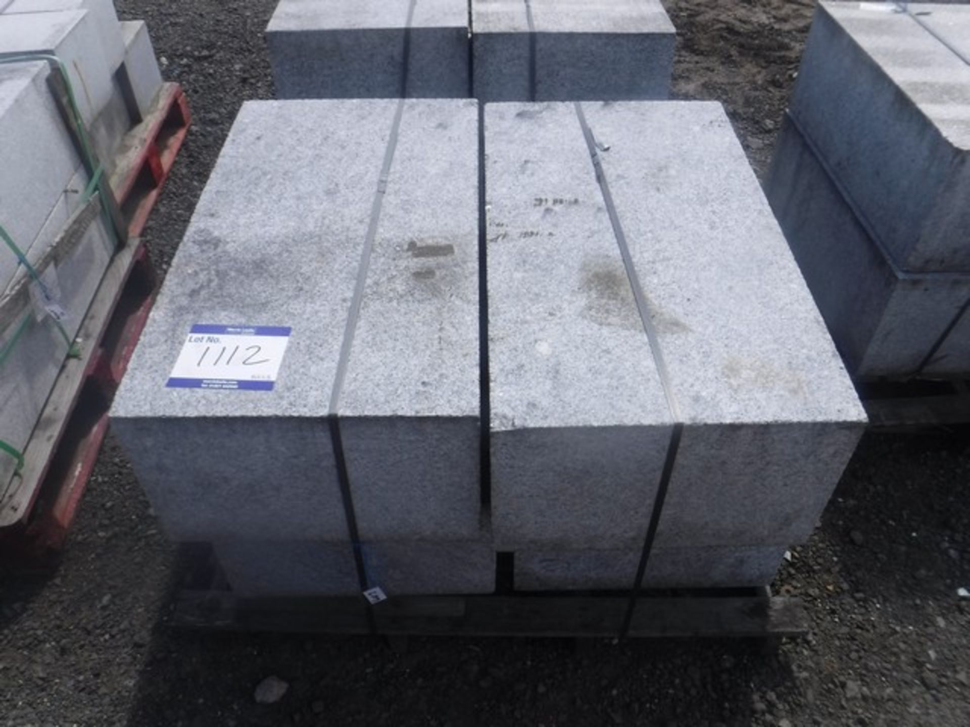 GRANITE BLOCK PILLAR SECTIONS 2X - 800X 500X 300MM 2X- 750X 500X 300MM 4 PER PALLET