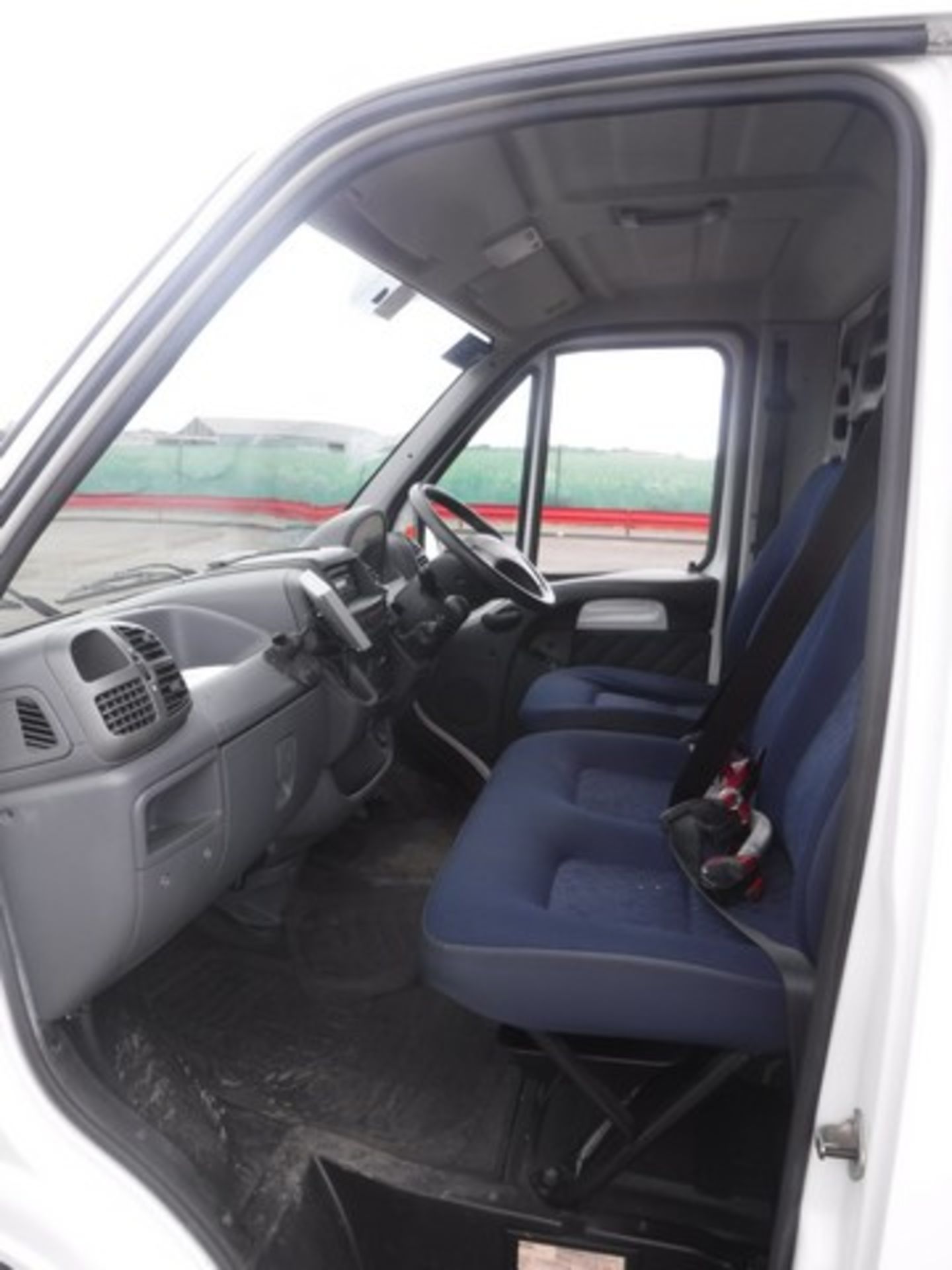 PEUGEOT BOXER 350 LX MWB HDI - 2800cc - Image 14 of 16