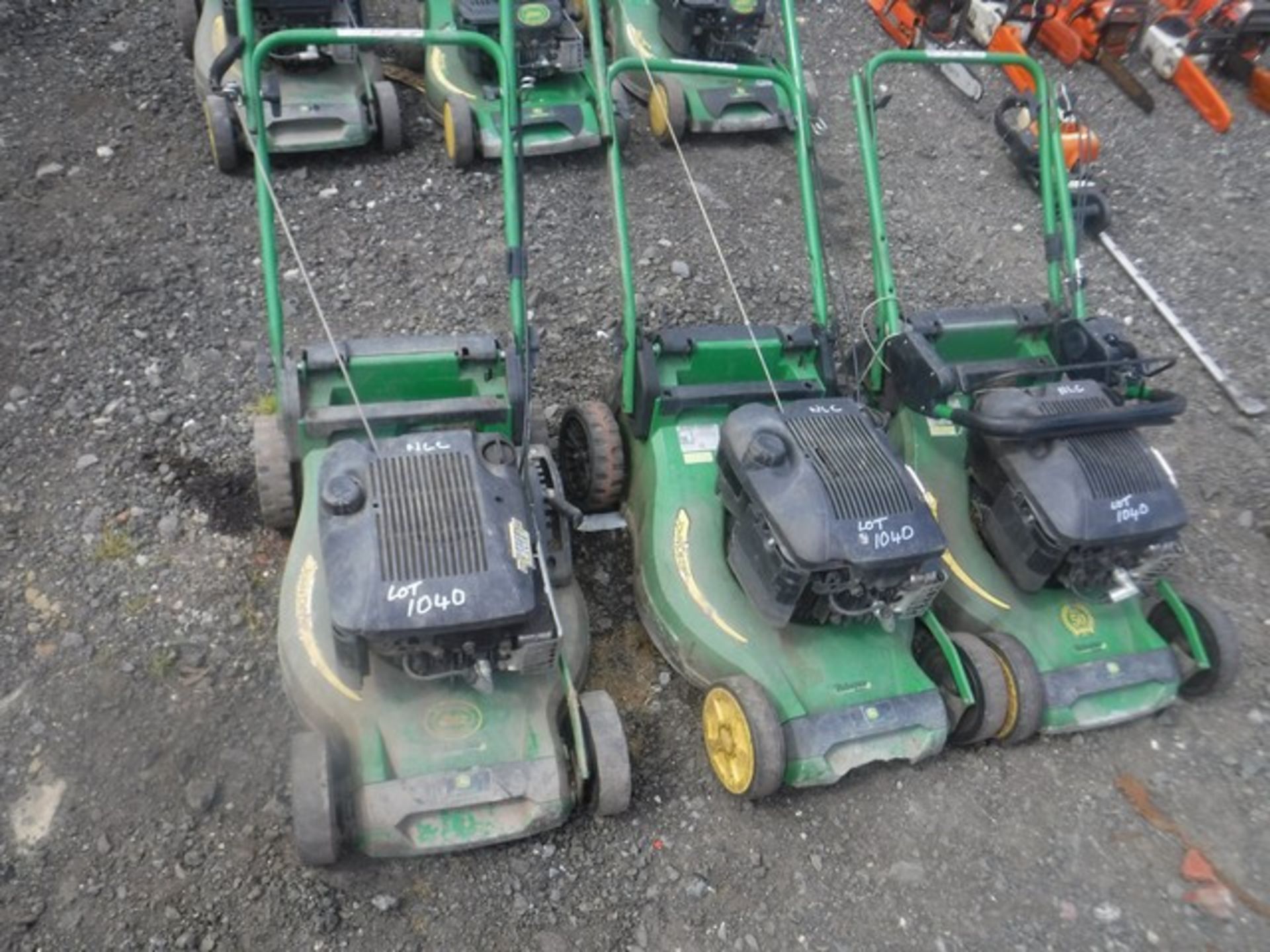 JOHN DEERE PETROL MOWER X3