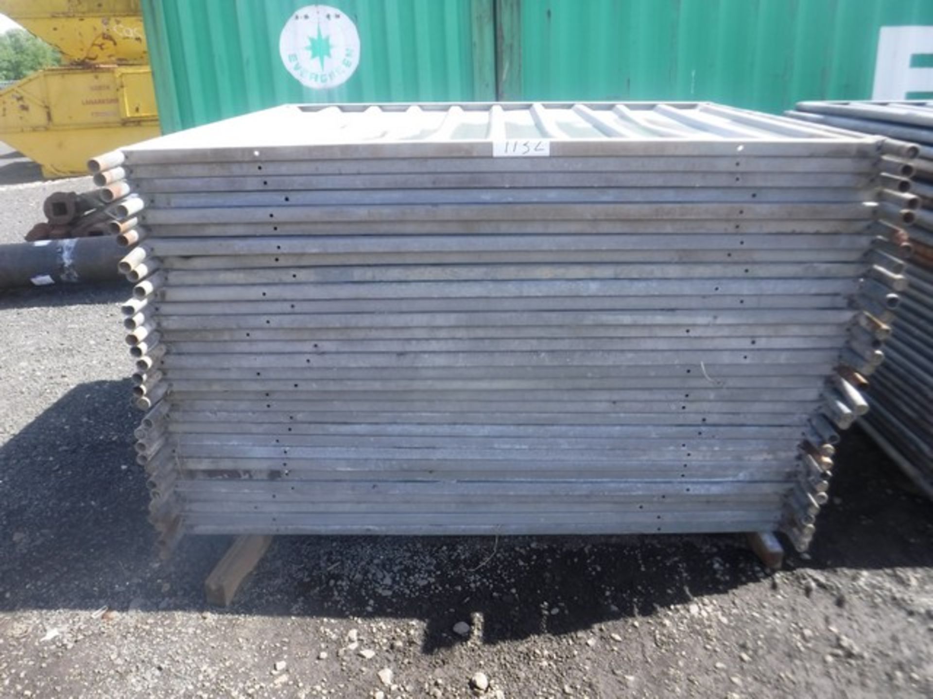 HOARDING PANELS X30 2mx2.10m - Image 2 of 2