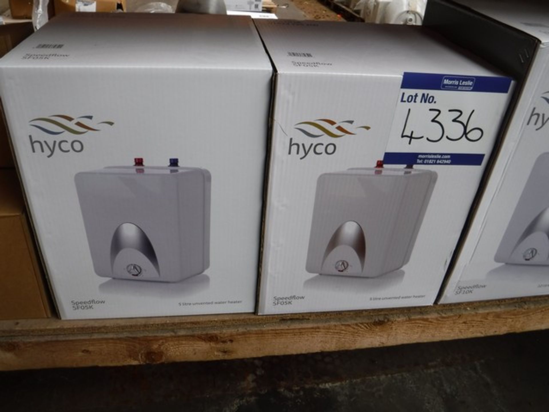 UNVENTED WATER HEATER 10L AND 2x 5L