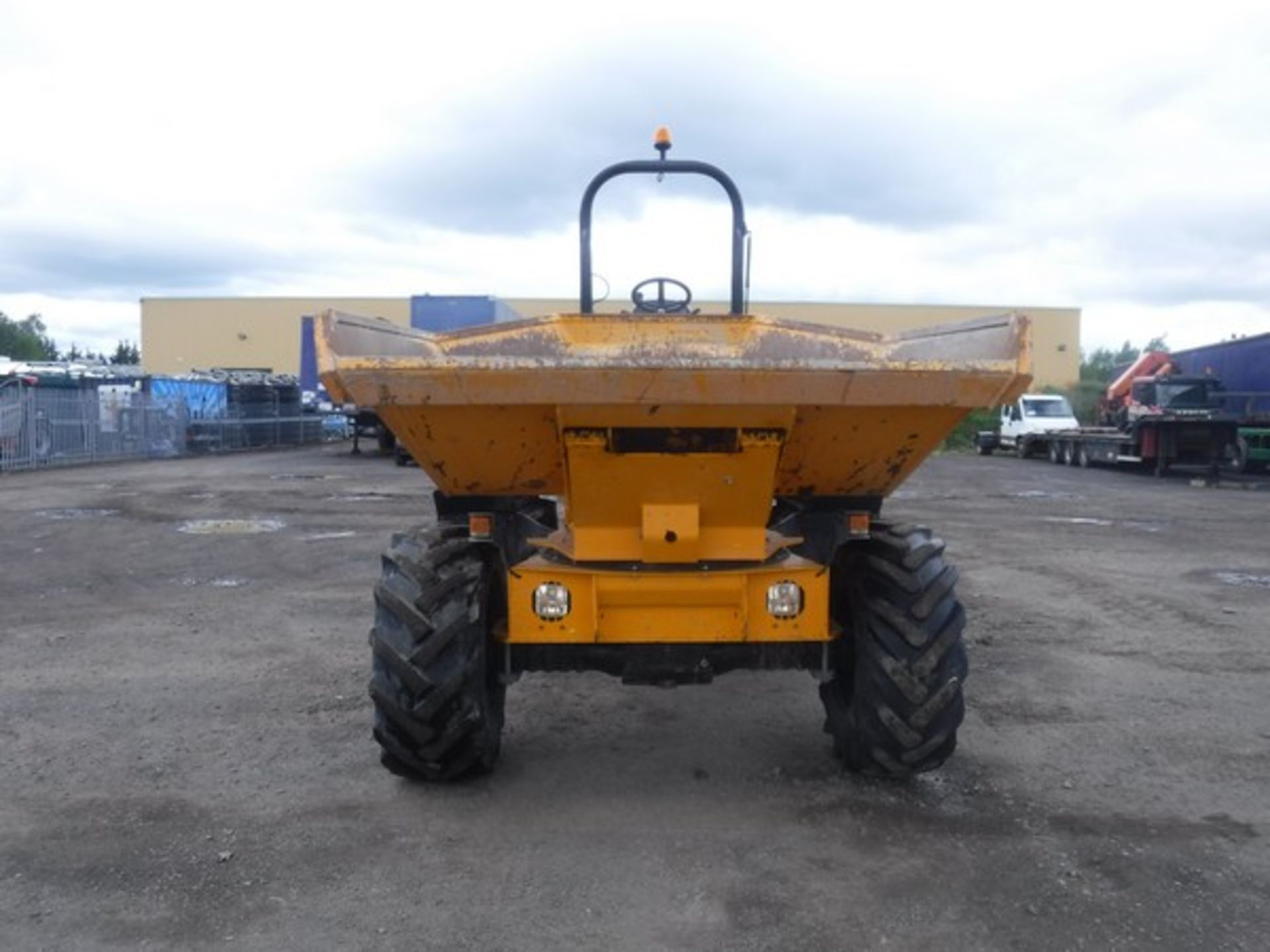 THWAITES 6TON SWIVEL SKIP DITE DUMPER 2014 - 1517HRS (NOT VERIFIED)