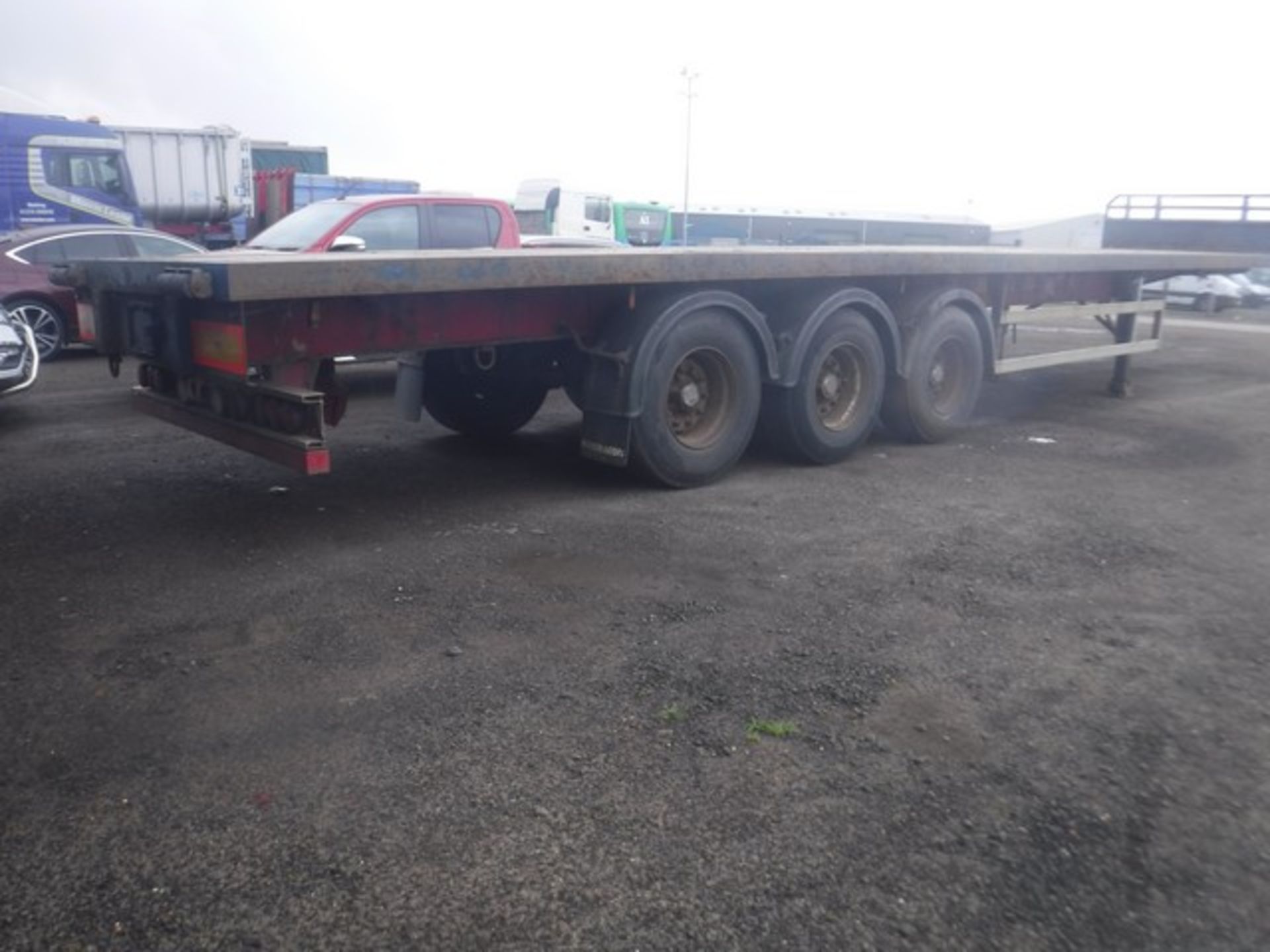 FLATBED TRAILER DRM7 2005 MONTRACON 3 AXLE ON AIR SUSPENSION MOT - NOV 2019