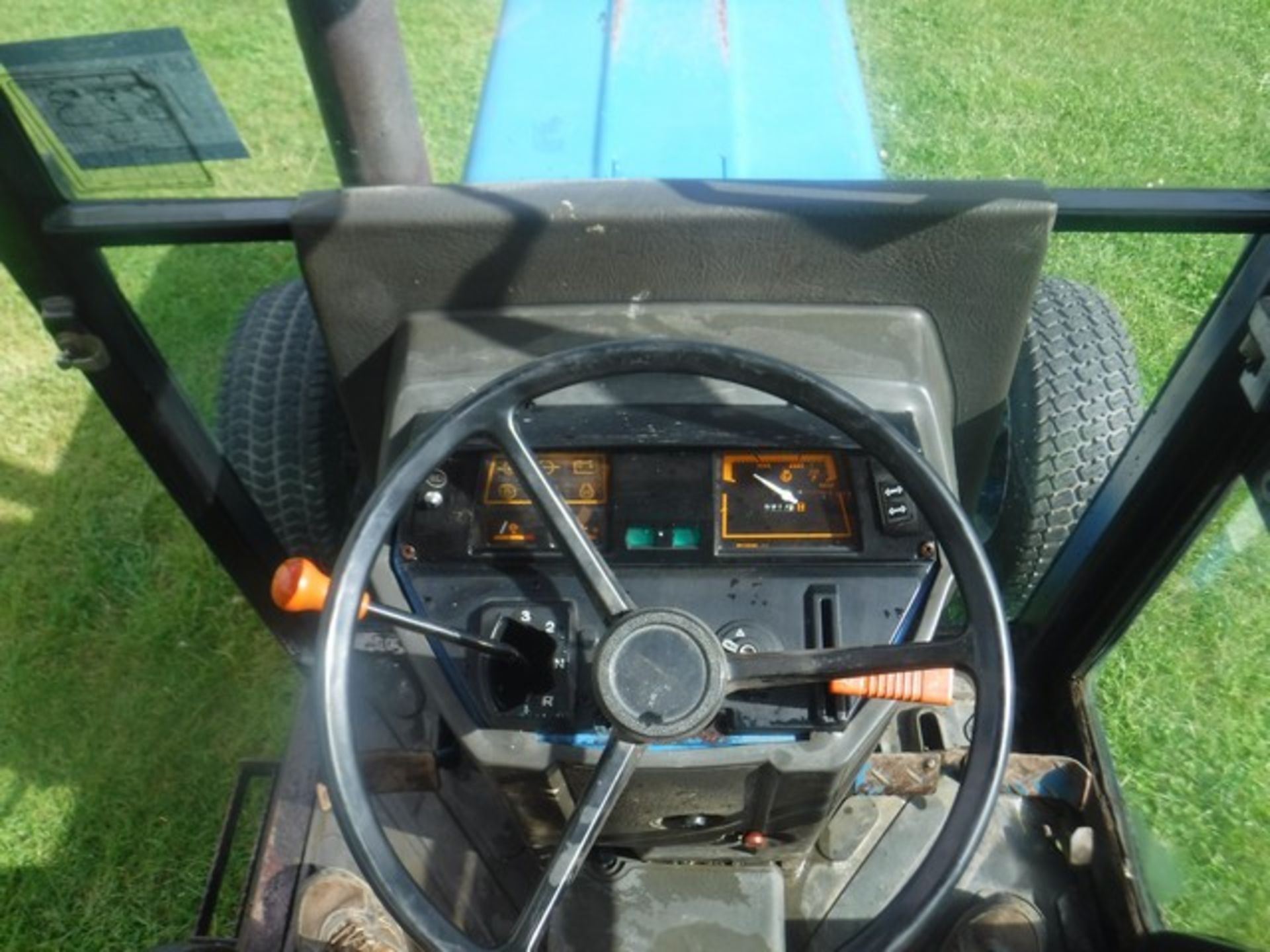FORD 2120 4WD TRACTOR 1992 - 5917HRS (NOT VERIFIED) - Image 11 of 13