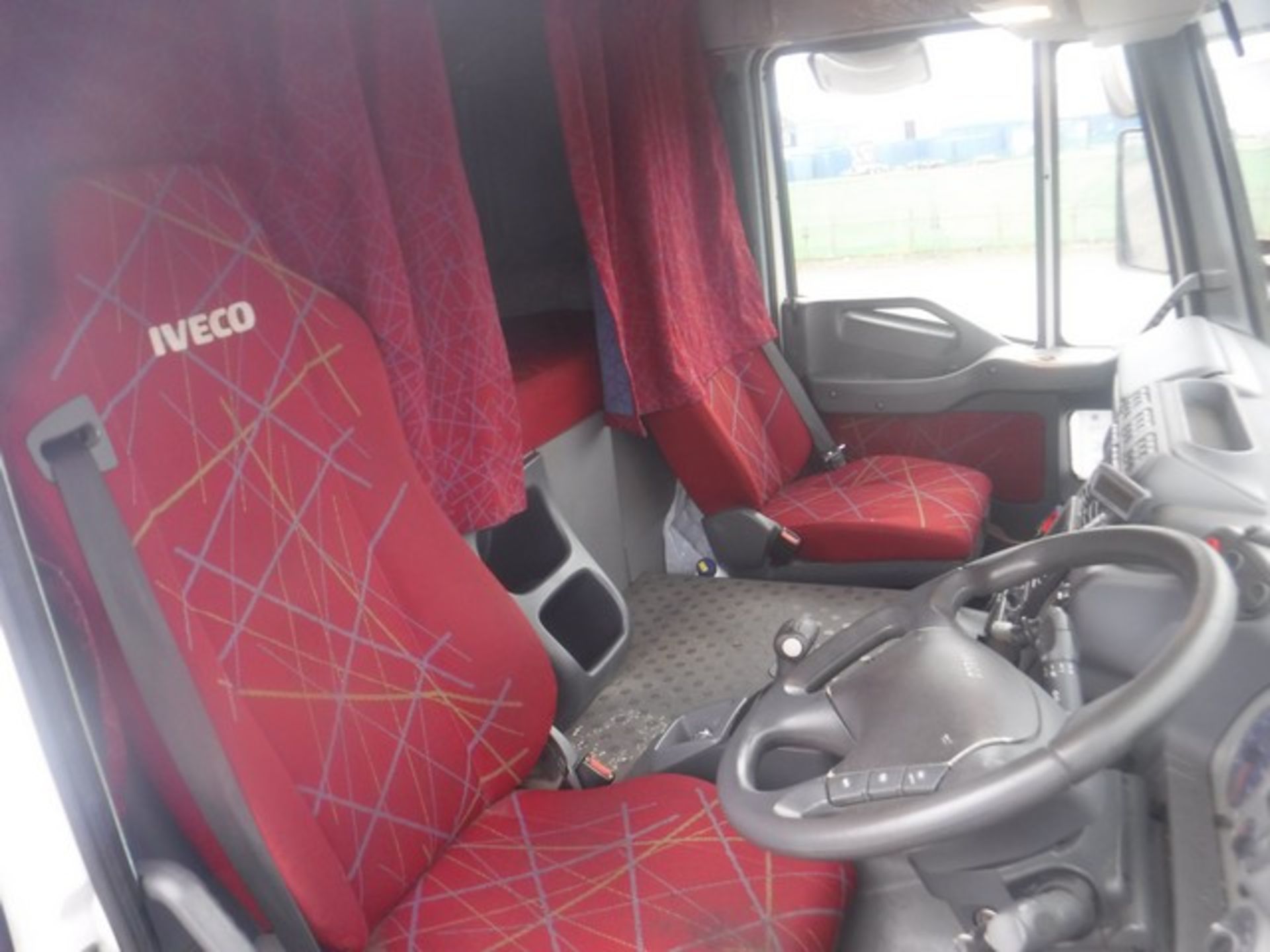 IVECO INSULATED VAN - 7790cc - Image 8 of 10