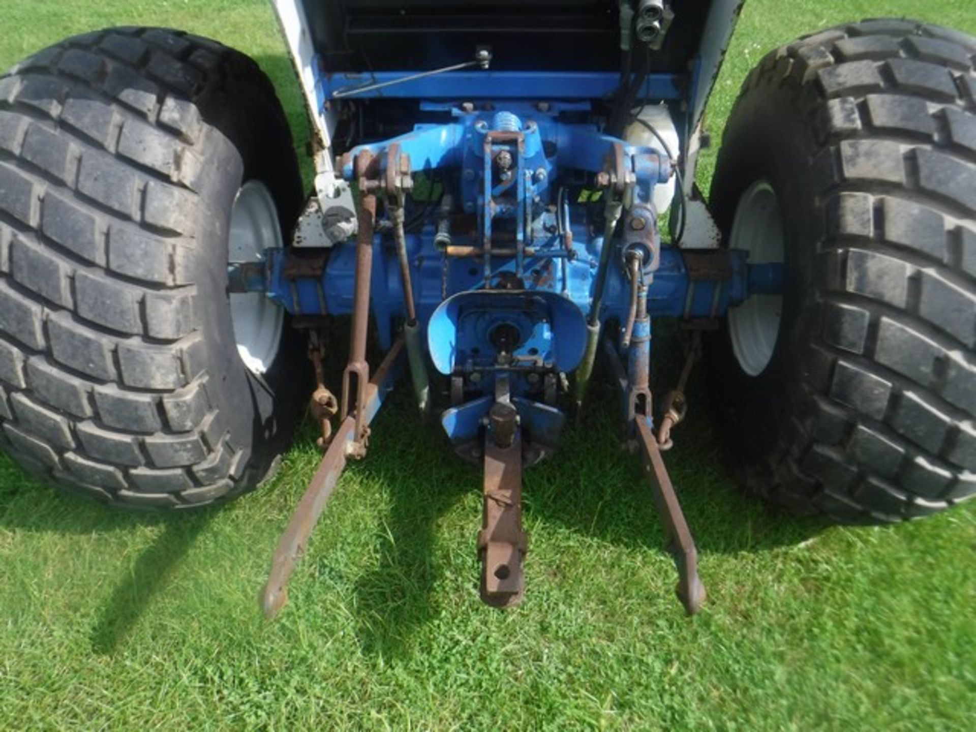FORD 2120 4WD TRACTOR 1992 - 5917HRS (NOT VERIFIED) - Image 7 of 13