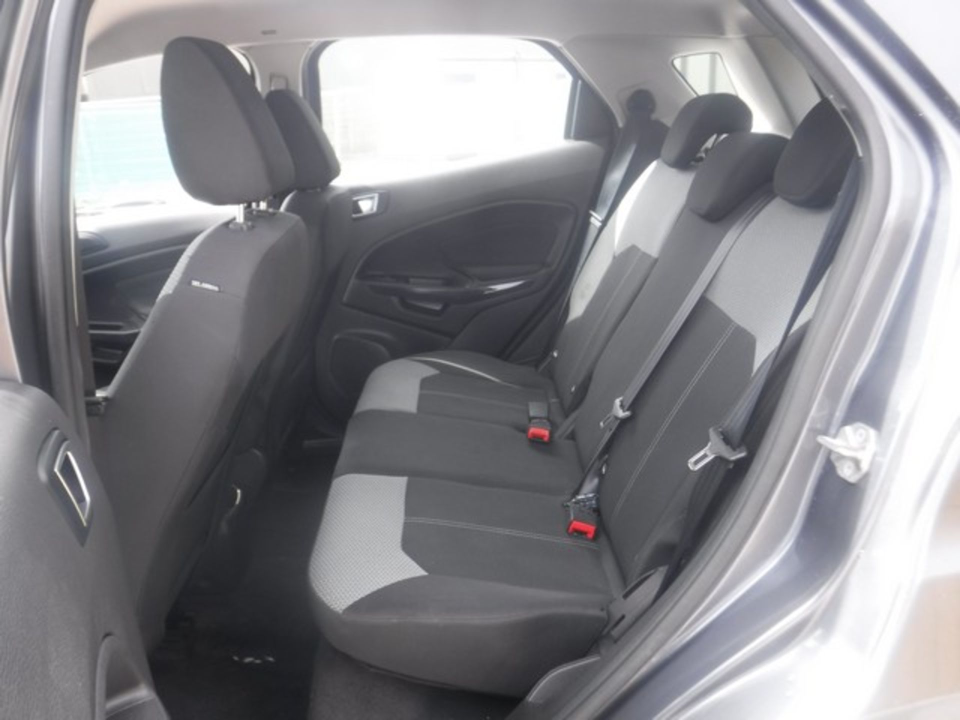 FORD ECOSPORT ZETEC TURBO - 998cc - Image 6 of 8