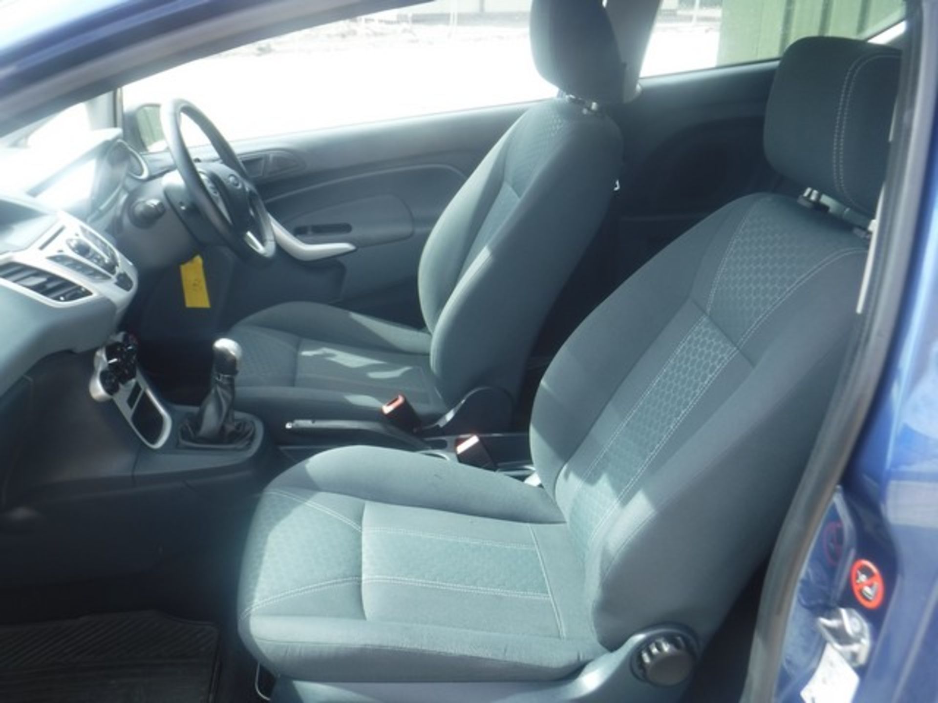 FORD FIESTA ZETEC 82 - 1242cc - Image 5 of 8