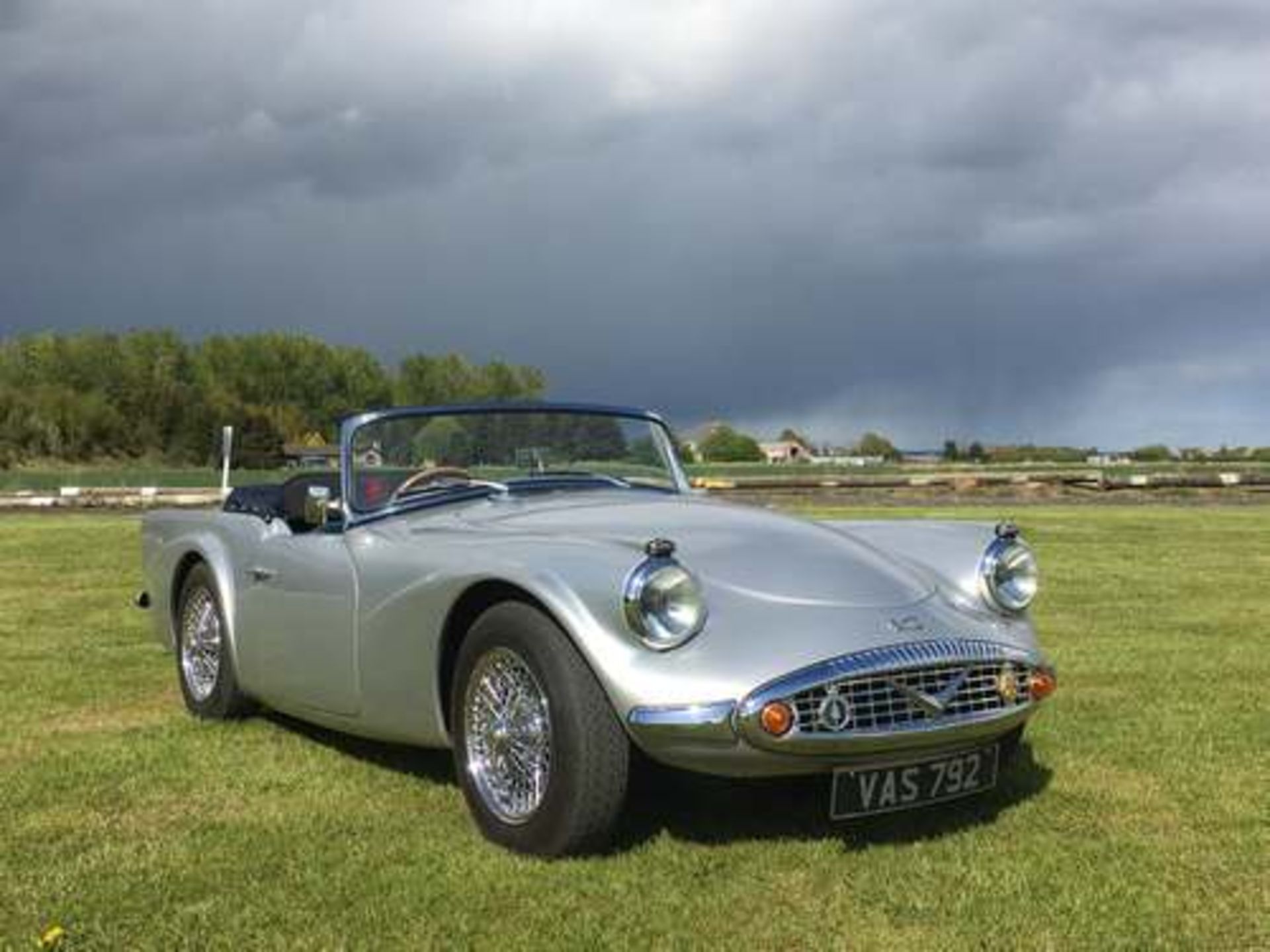 DAIMLER SP250 - 2548cc - Image 2 of 21