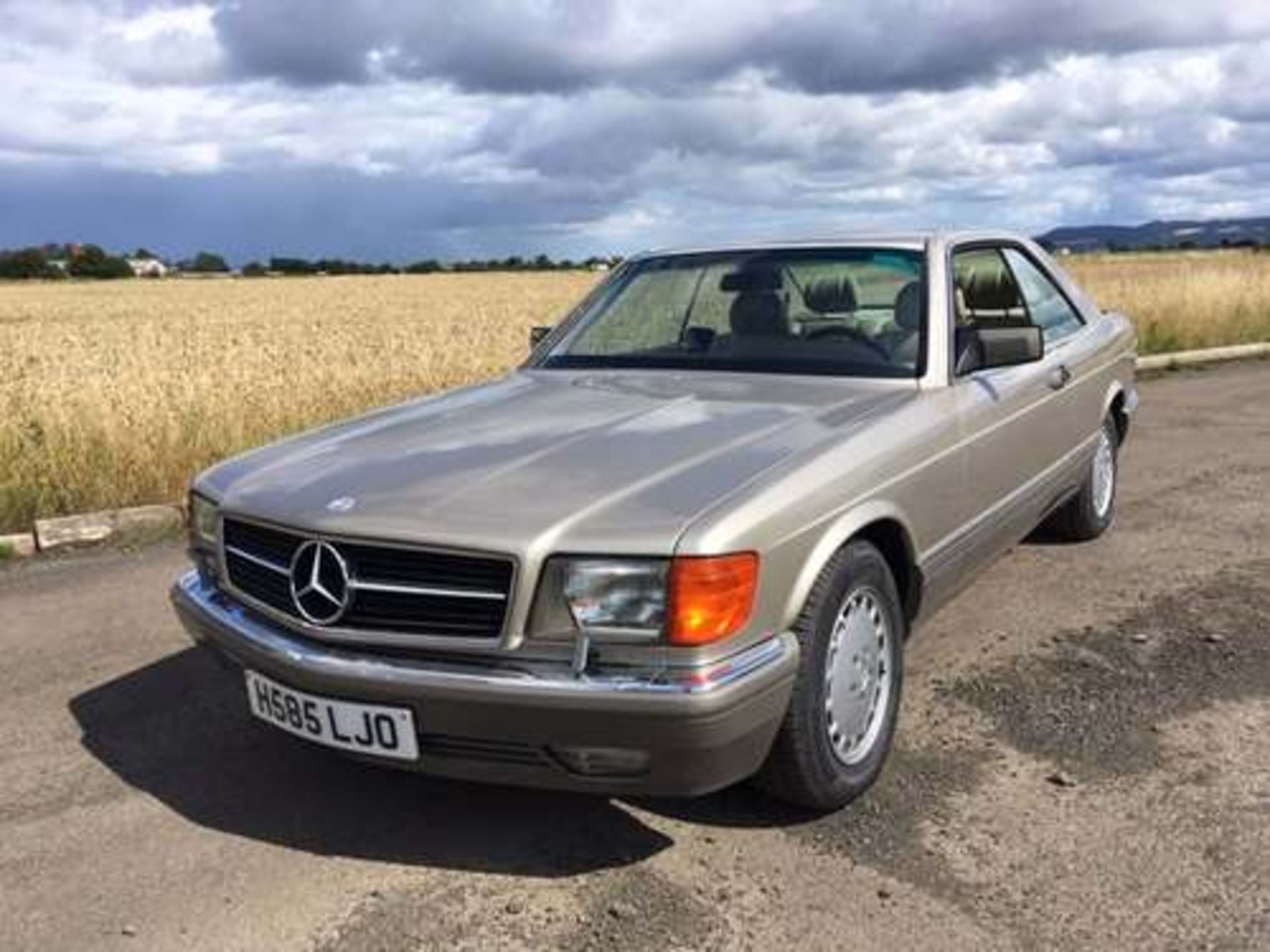 MERCEDES 560 SEC AUTO - 5547cc