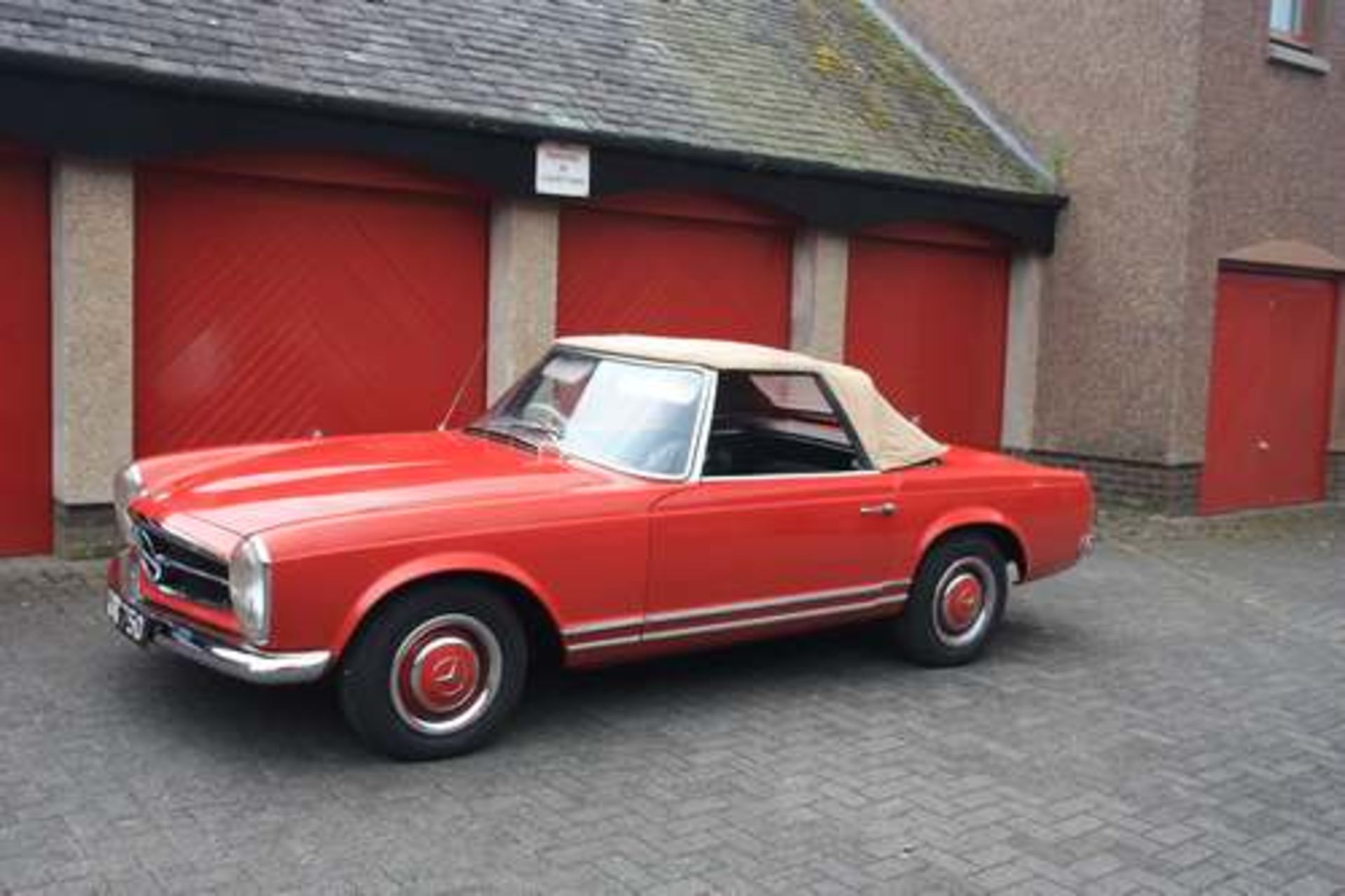 MERCEDES 230 SL - 2306cc - Image 4 of 9