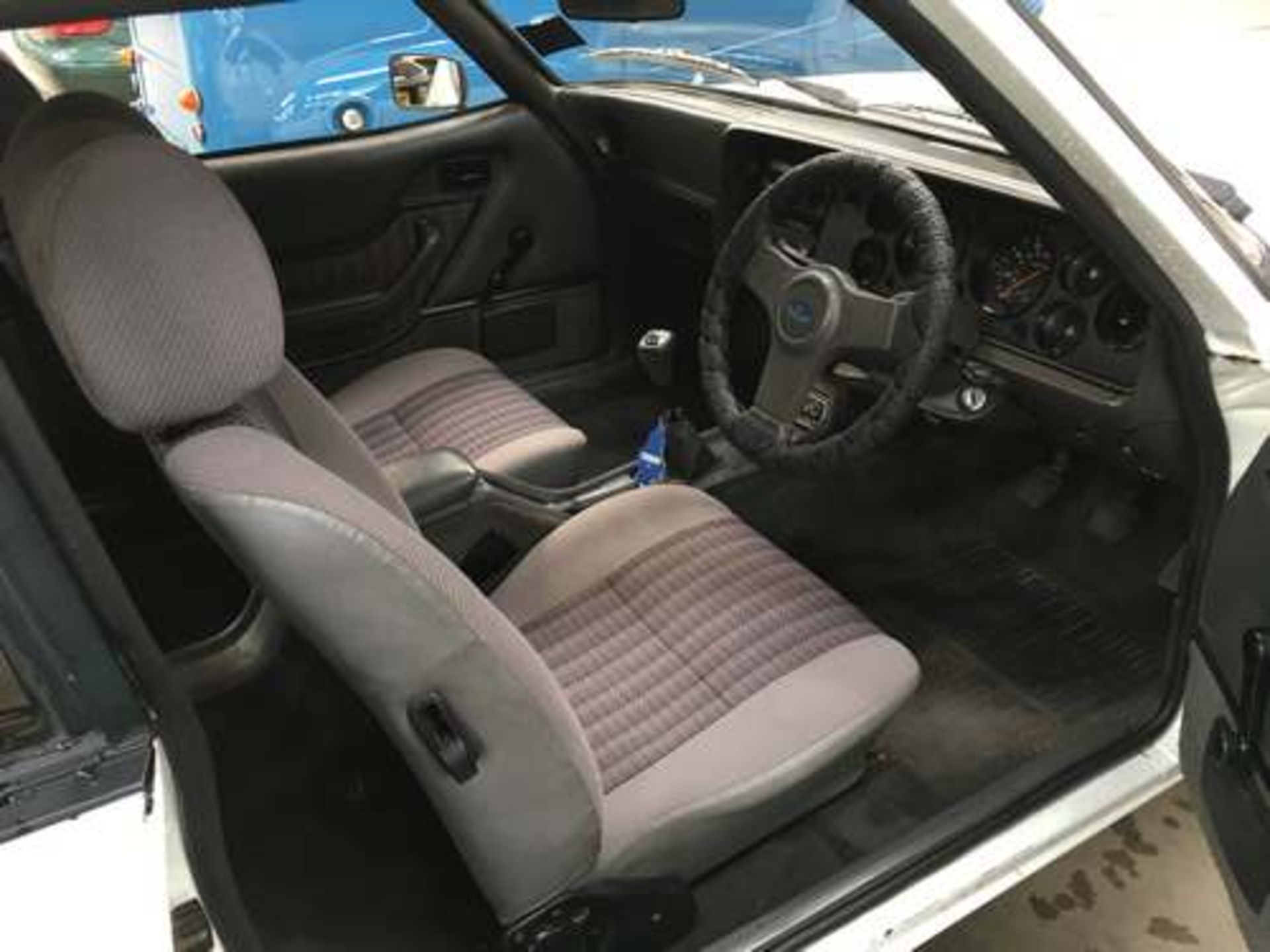 FORD CAPRI LASER - 1993cc - Image 3 of 7