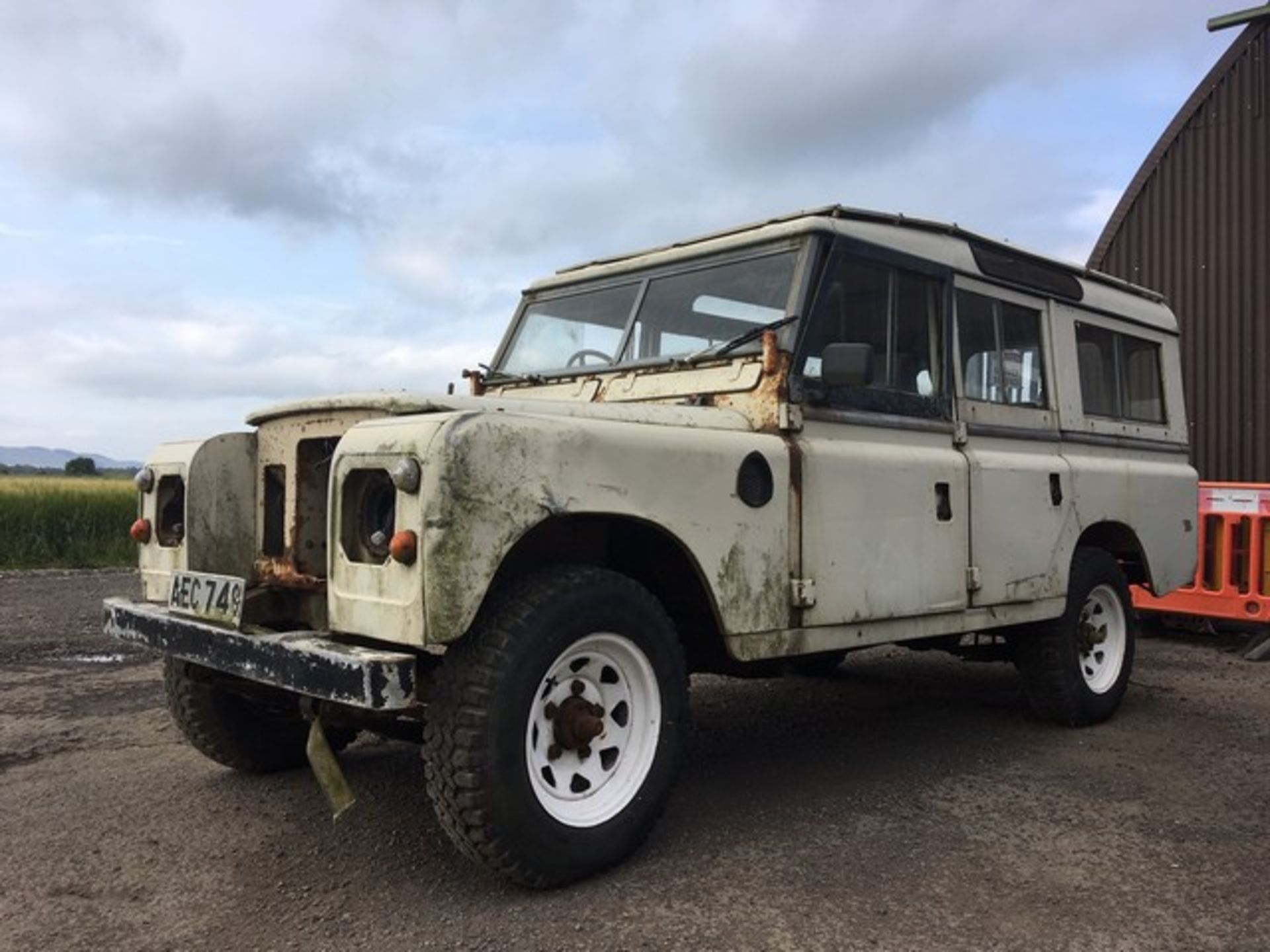 LAND ROVER 109" - 2250cc