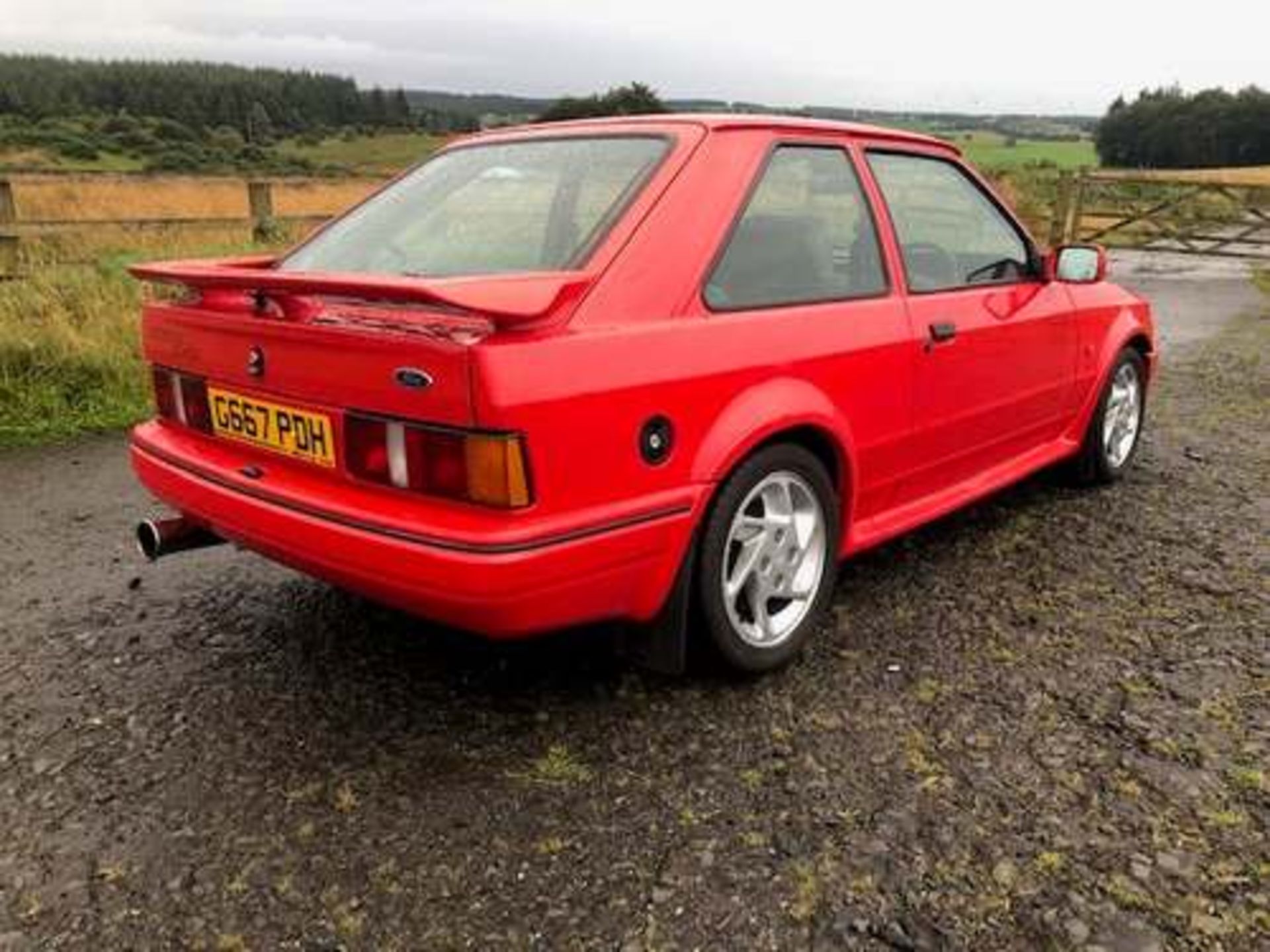 FORD ESCORT RS TURBO - 1597cc - Image 2 of 4