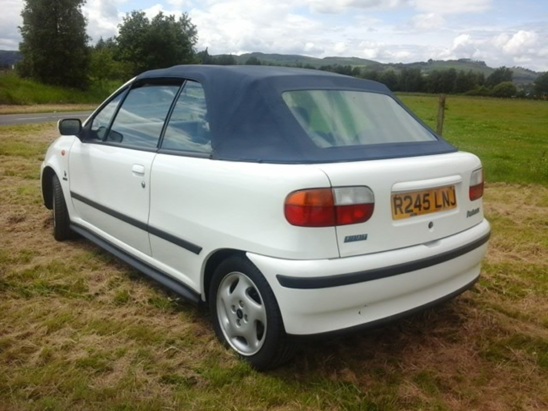 FIAT PUNTO ELX 16V BERTONE - 1242cc - Image 2 of 13