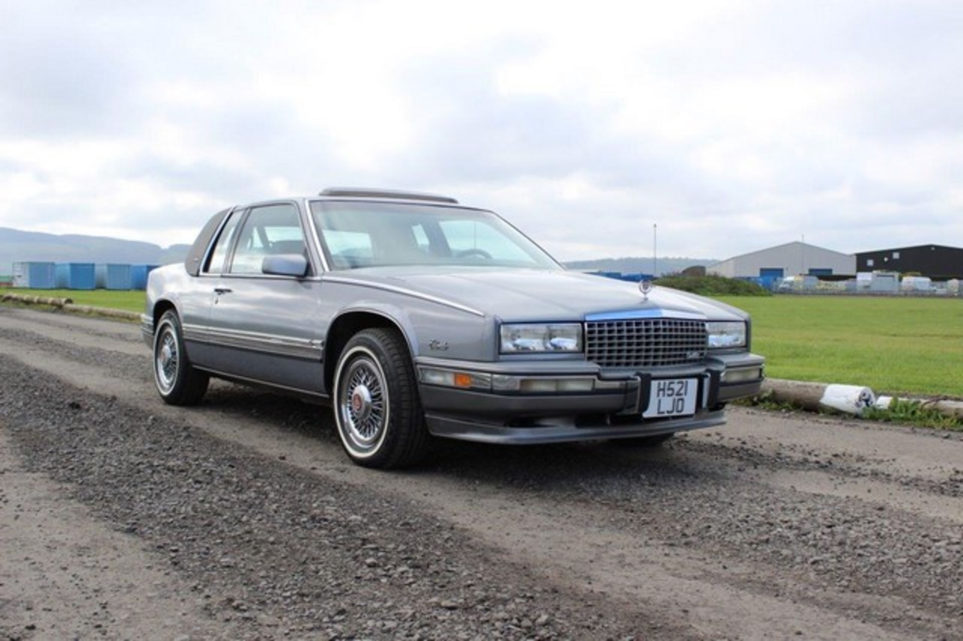 CADILLAC ELDORADO BIARRITZ 4.9 V8 - 4.9 - Image 4 of 17