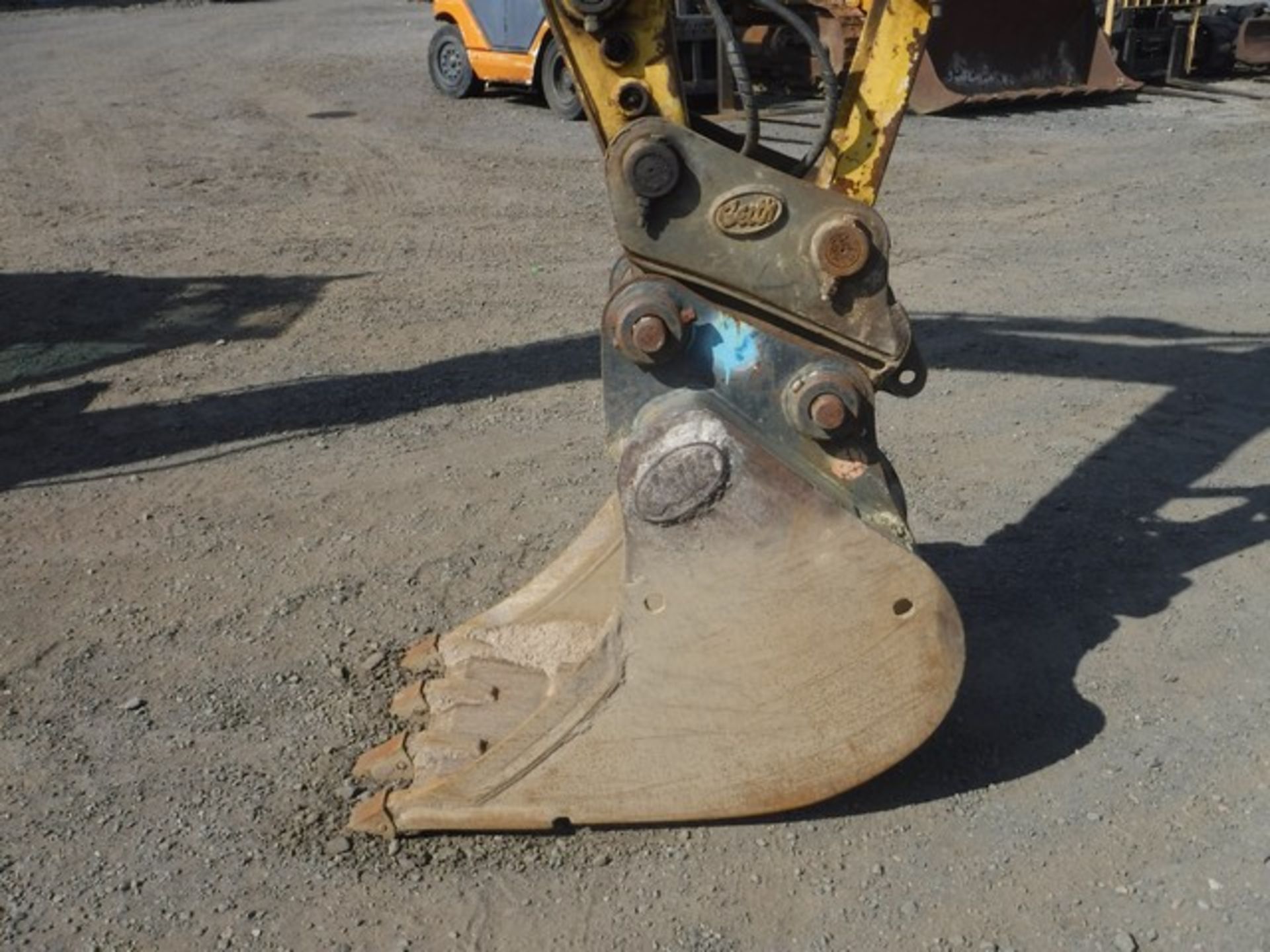 NEW HOLLAND 2008 10T WHEELED EXCAVATOR 12669HRS (NOT VERIFIED) C/W BLADE, HPW, HYDRAULIC QUICK HITC - Image 3 of 8