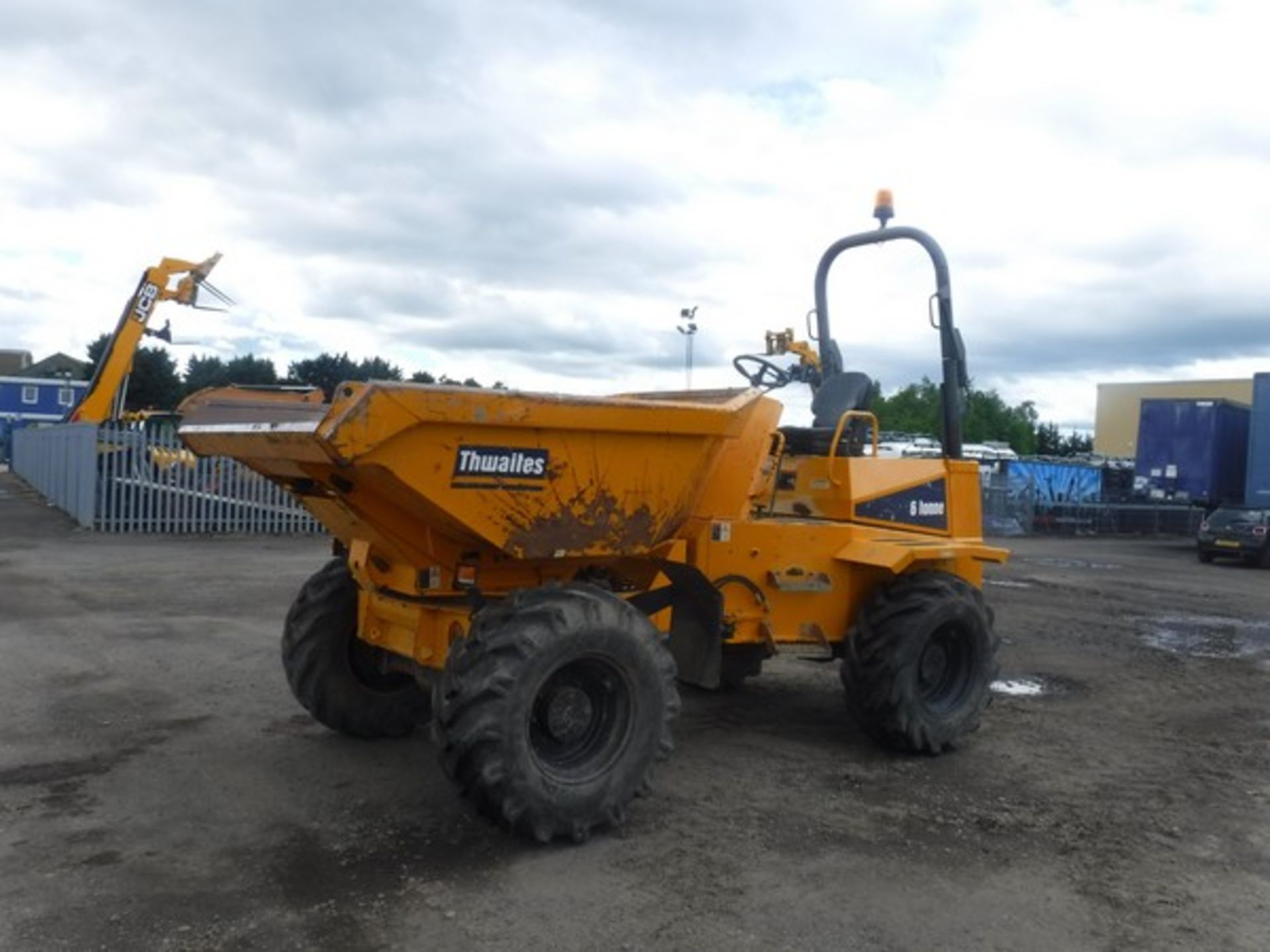 THWAITES 6TON SWIVEL SKIP DUMPER 2013 - 1567HRS (NOT VERIFIED) - Image 7 of 7