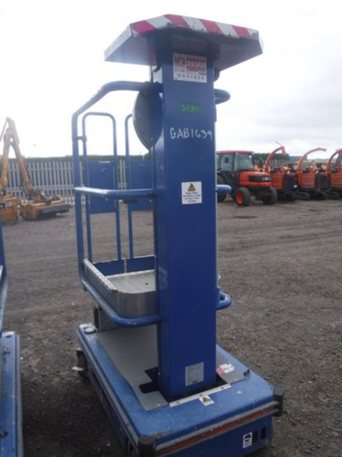 POWER TOWER ECOLIFT 2015 - LIFT CAPACITY 150KG REACH 4.2M SN - 5451115H - Image 3 of 4