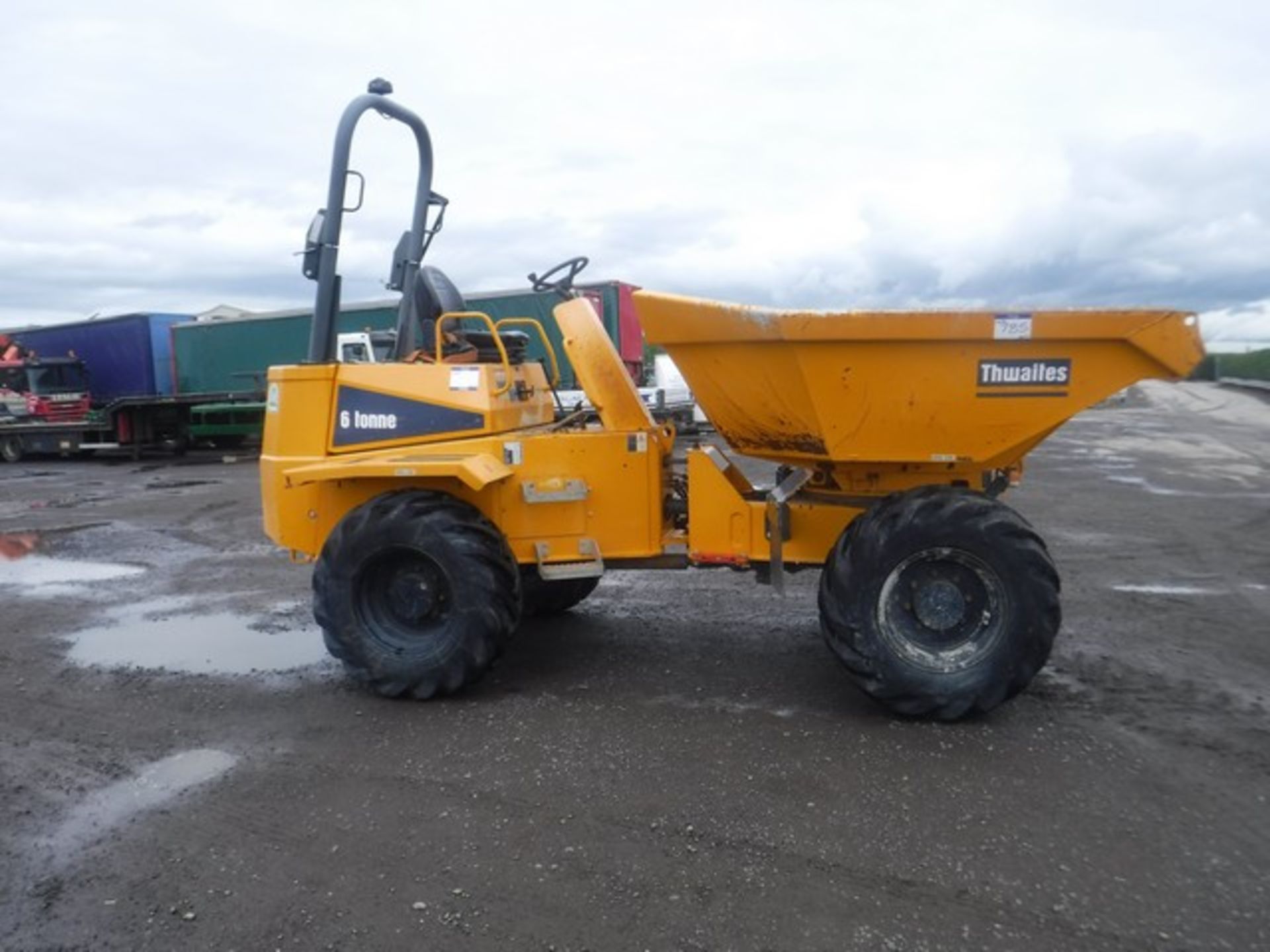 THWAITES 6TON SWIVEL SKIP DUMPER 2013 - 937HRS (NOT VERIFIED) - Image 3 of 6