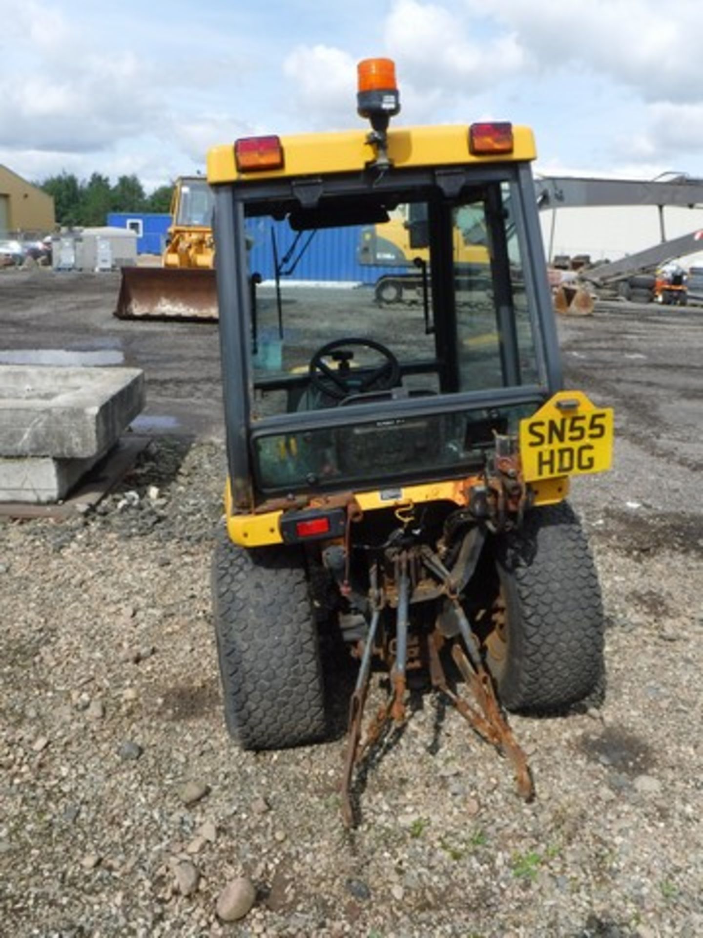 KUBOTA B2100 TRACTOR 2005 - 688HRS (NOT VERIFIED) *** NON RUNNER *** ASSET - TS1351 - Image 4 of 10