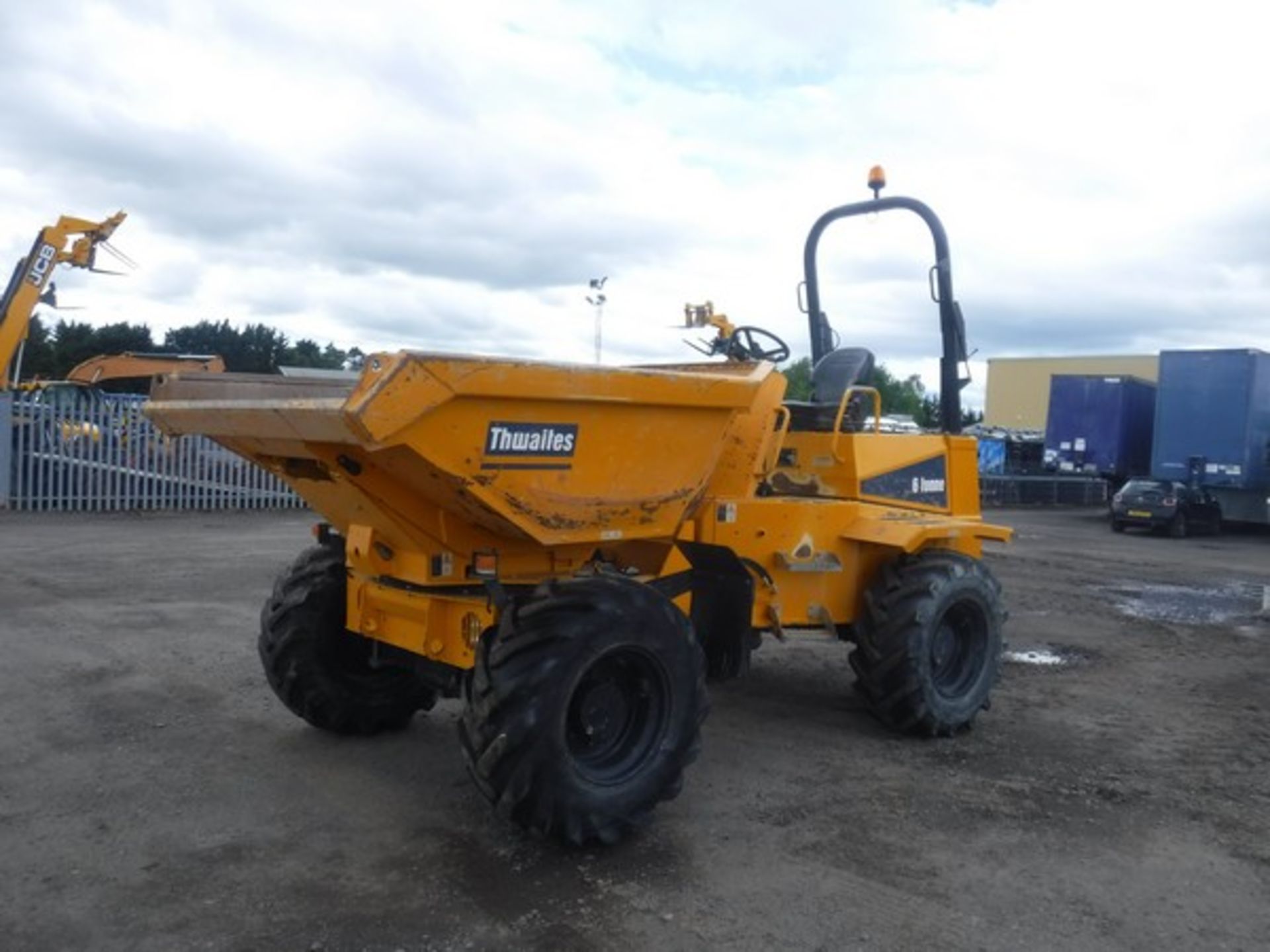 THWAITES 6TON SWIVEL SKIP DITE DUMPER 2014 - 1517HRS (NOT VERIFIED) - Image 7 of 7