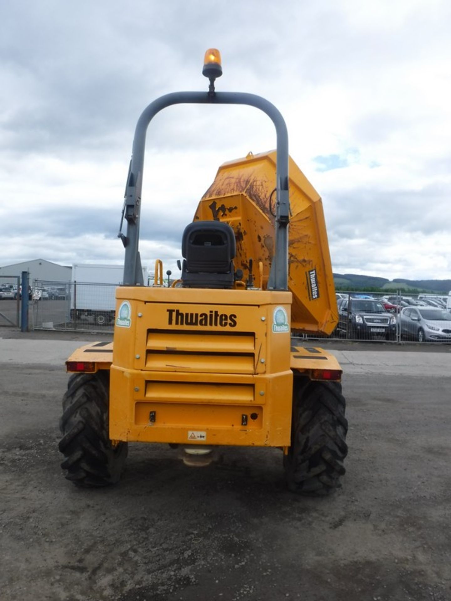 THWAITES 6TON SWIVEL SKIP DUMPER 2013 - 1567HRS (NOT VERIFIED) - Image 3 of 7