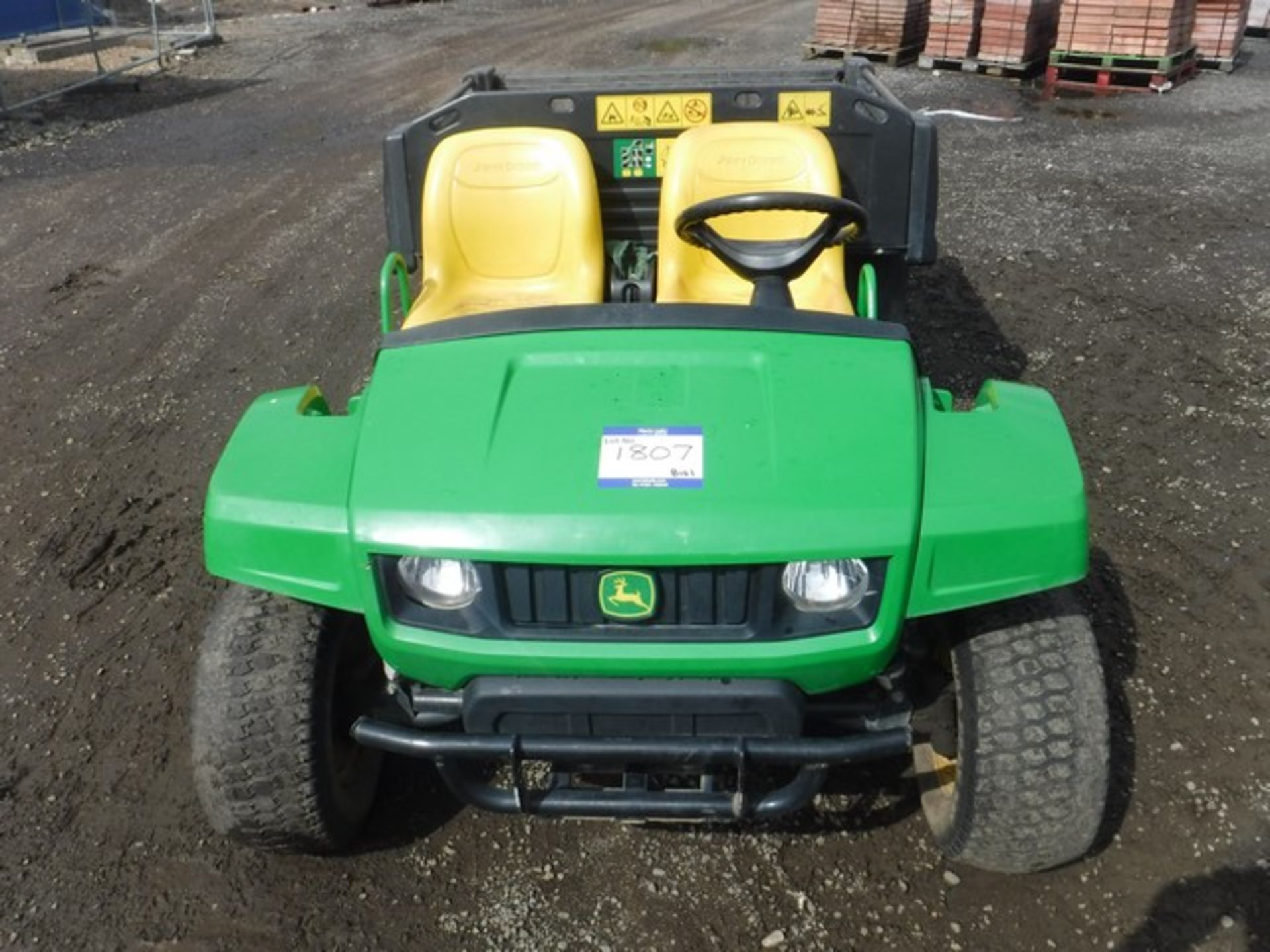 COMPANY DIRECT ***JOHN DEERE GATOR TE 4x2 ELECTRIC 1062HRS (NOT